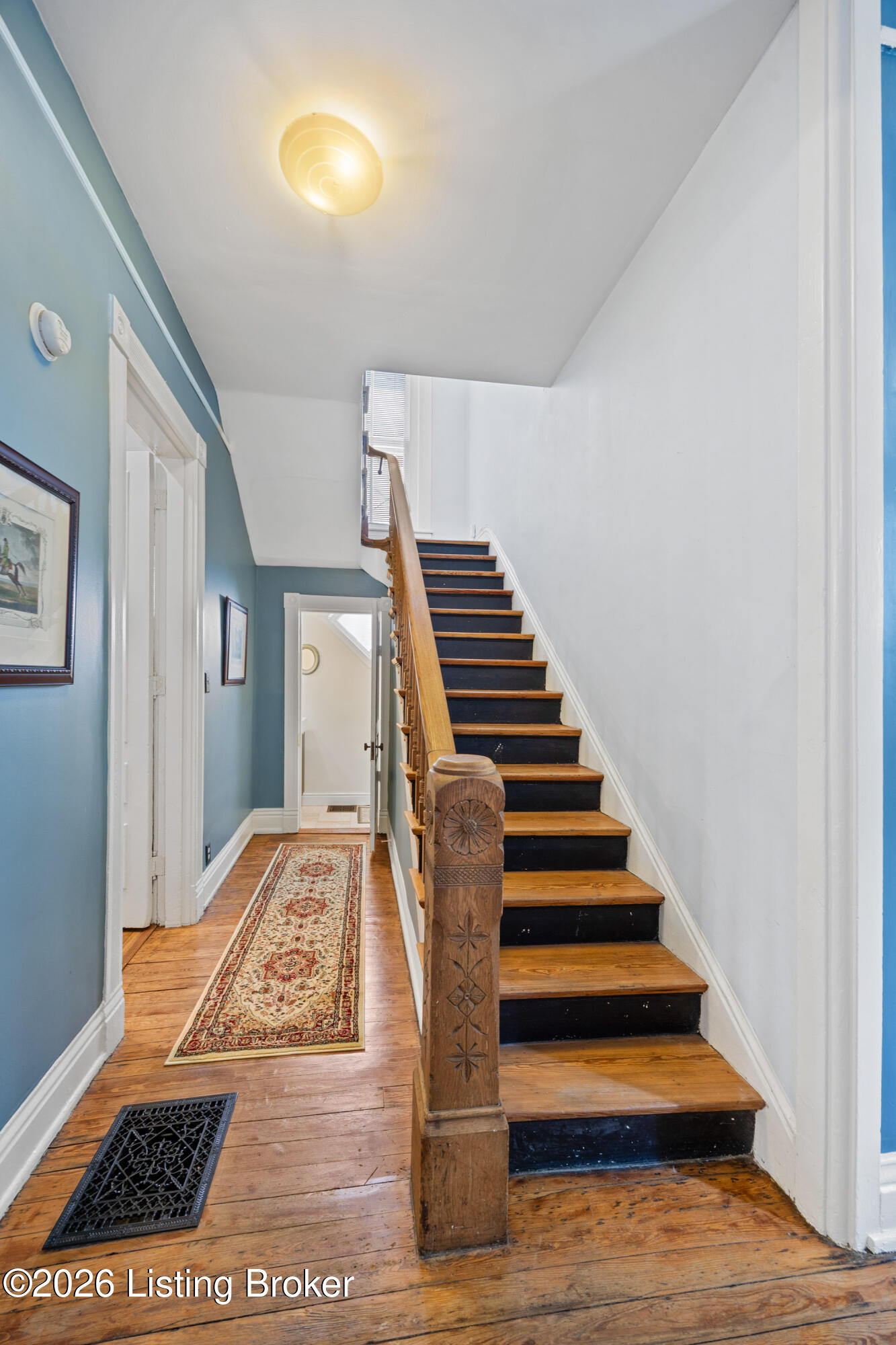 1216 S Floyd St Property Photo 14