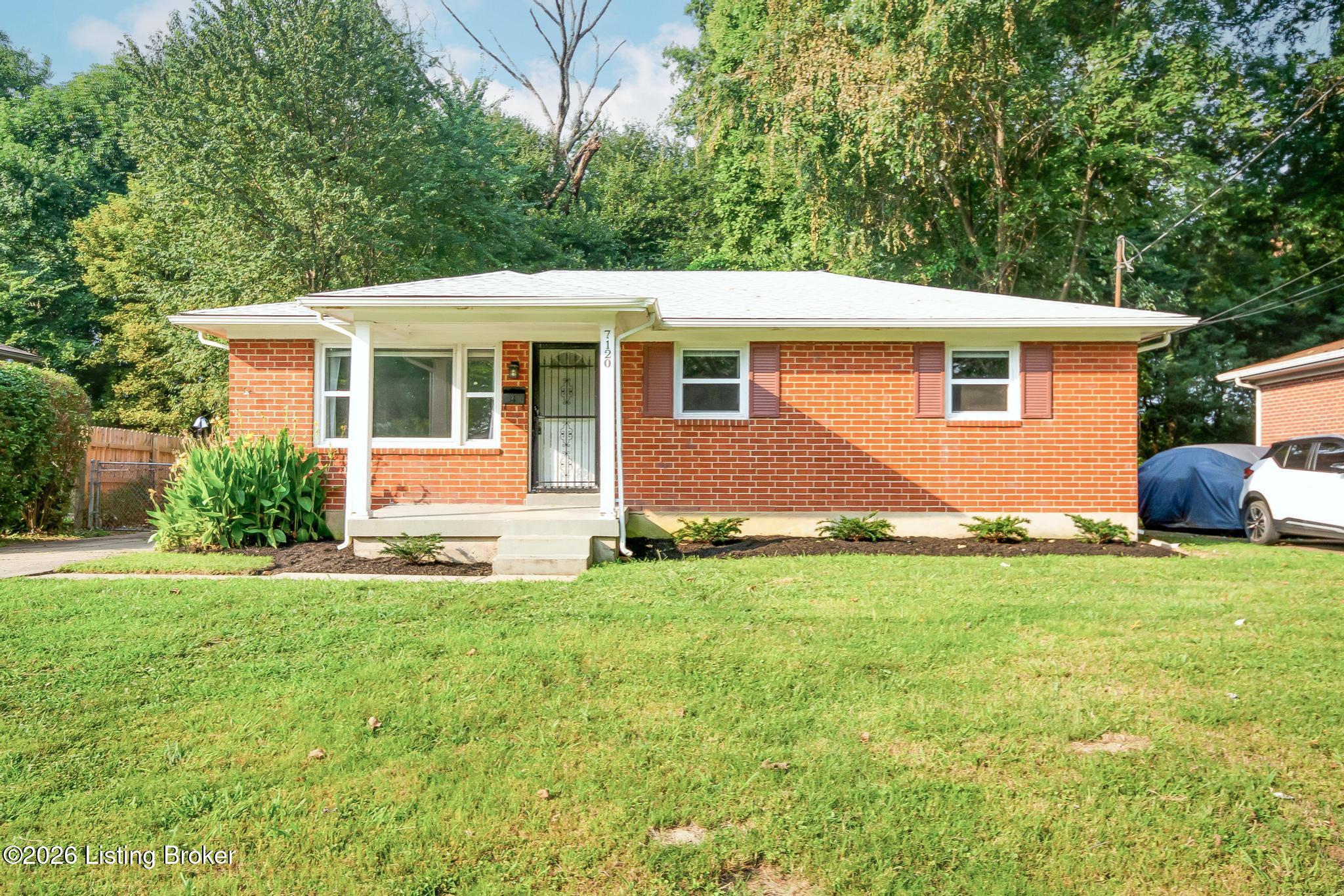 7120 Denver Ln Property Photo 1