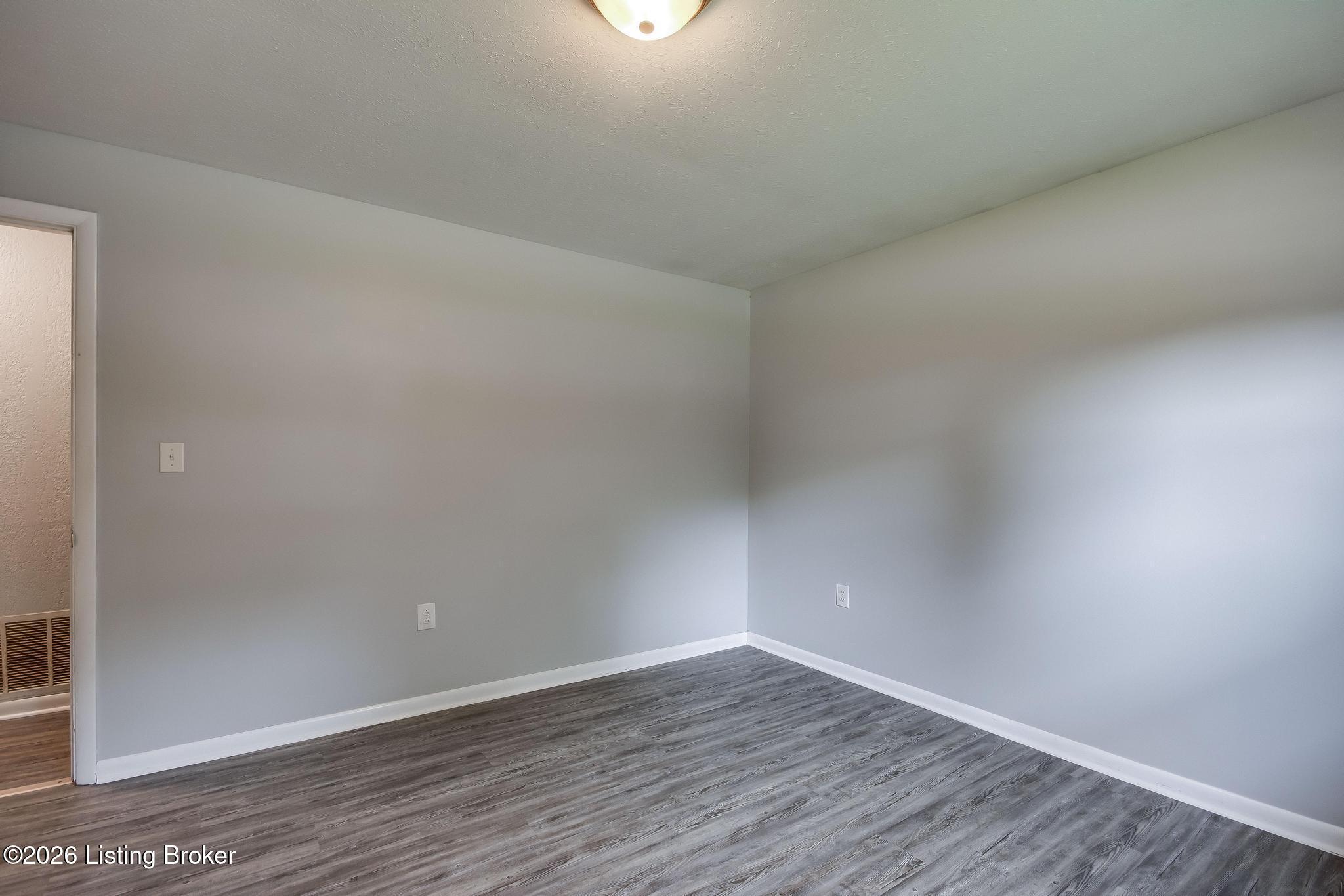 7120 Denver Ln Property Photo 31