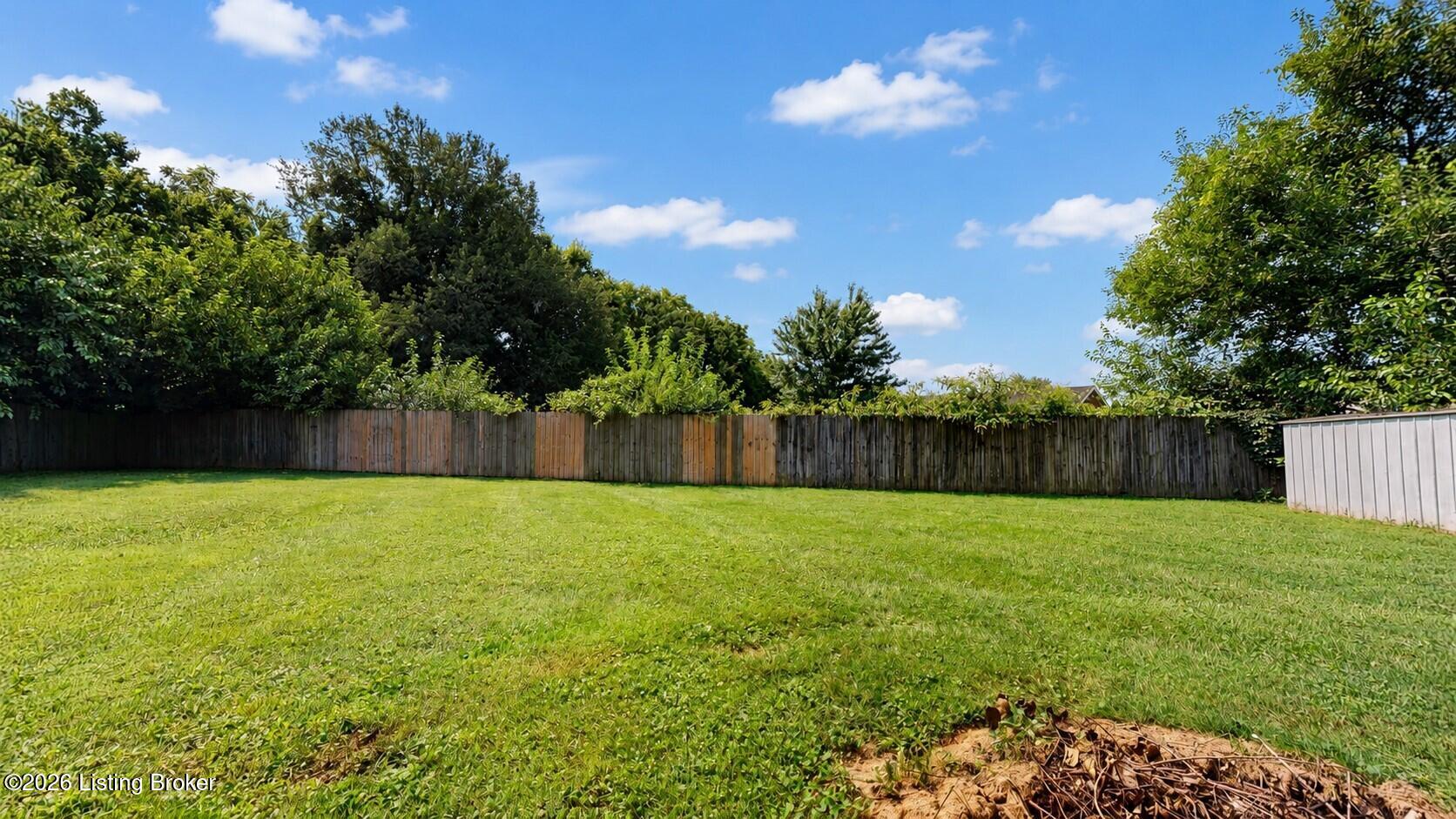 105 Tyler Ct Property Photo 28