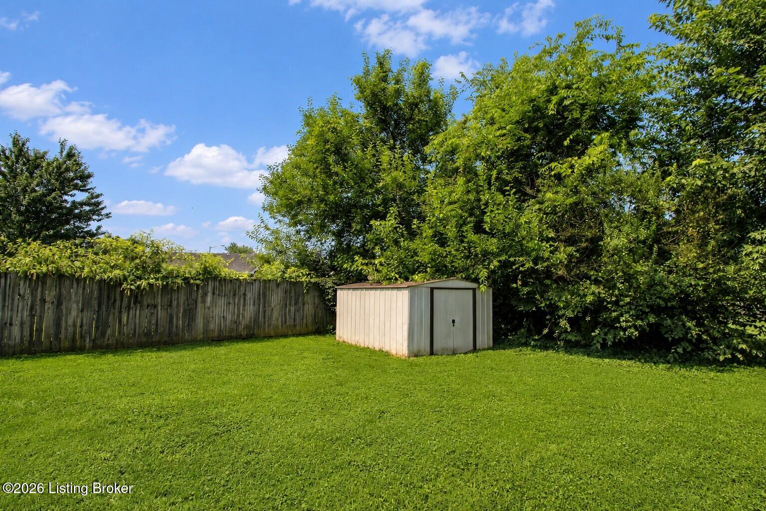 105 Tyler Ct Property Photo 30
