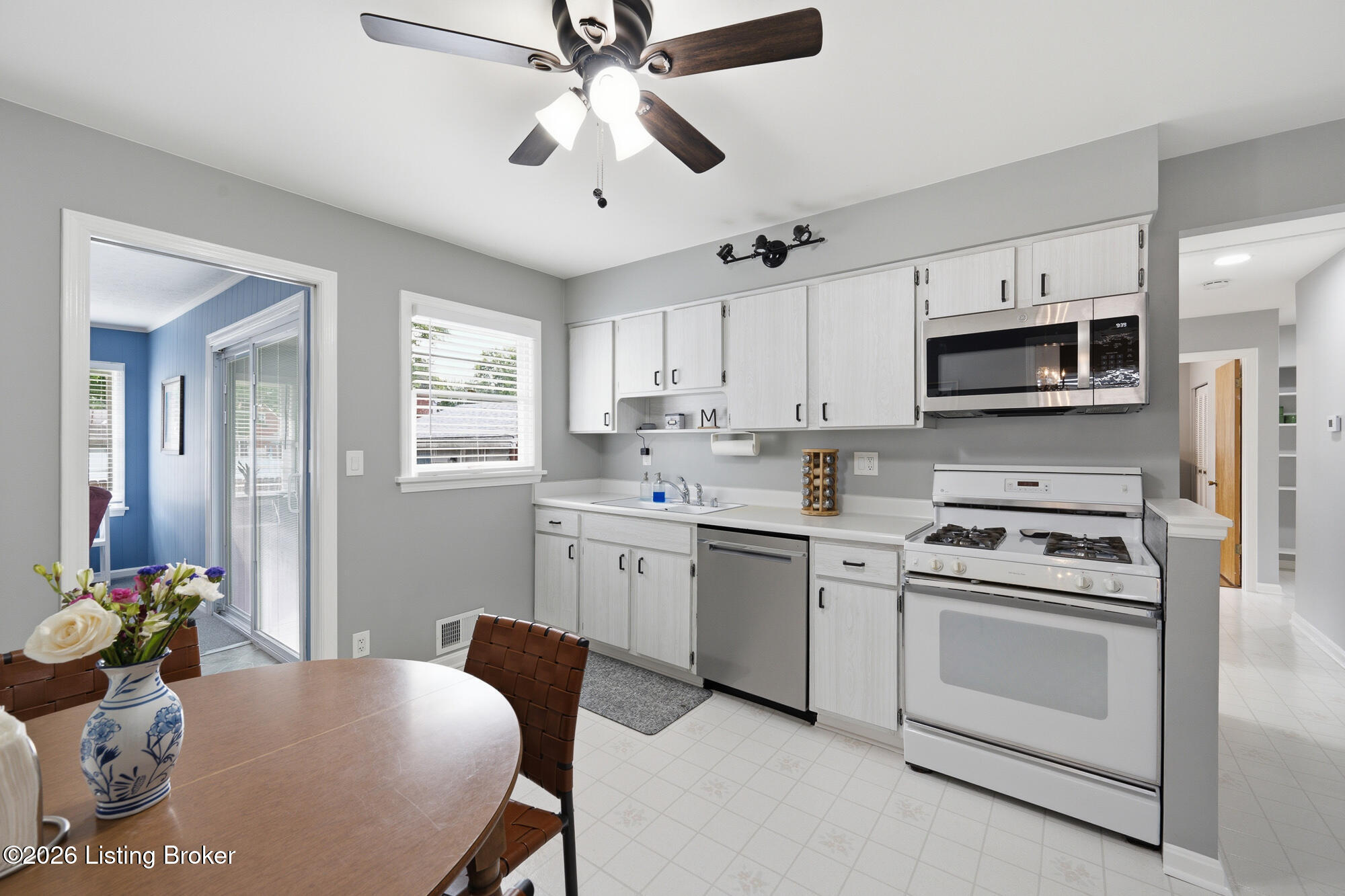3616 Deibel Way Property Photo 14