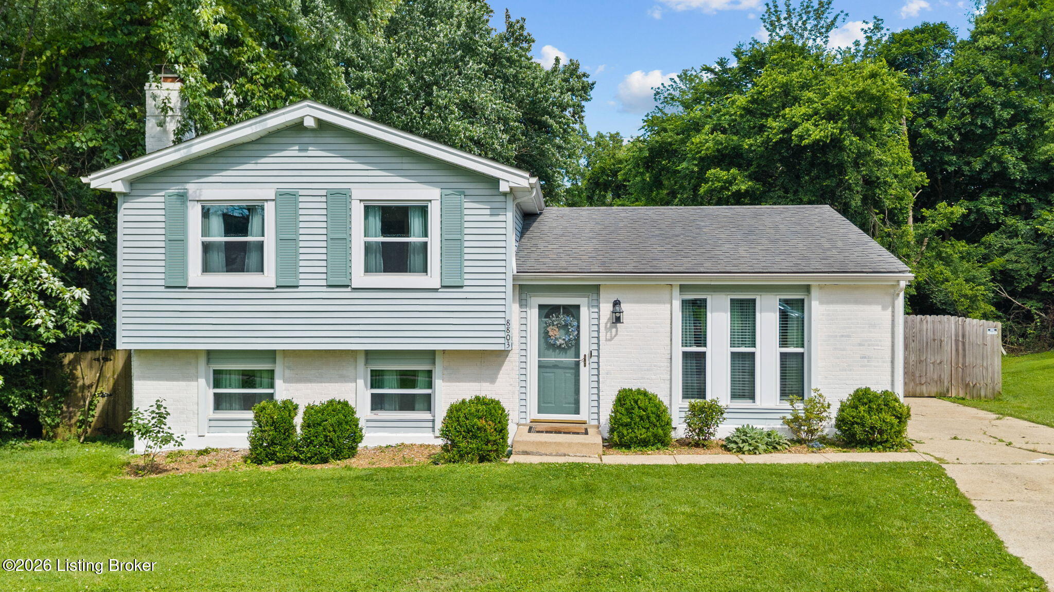 8803 William Penn Way Property Photo 1
