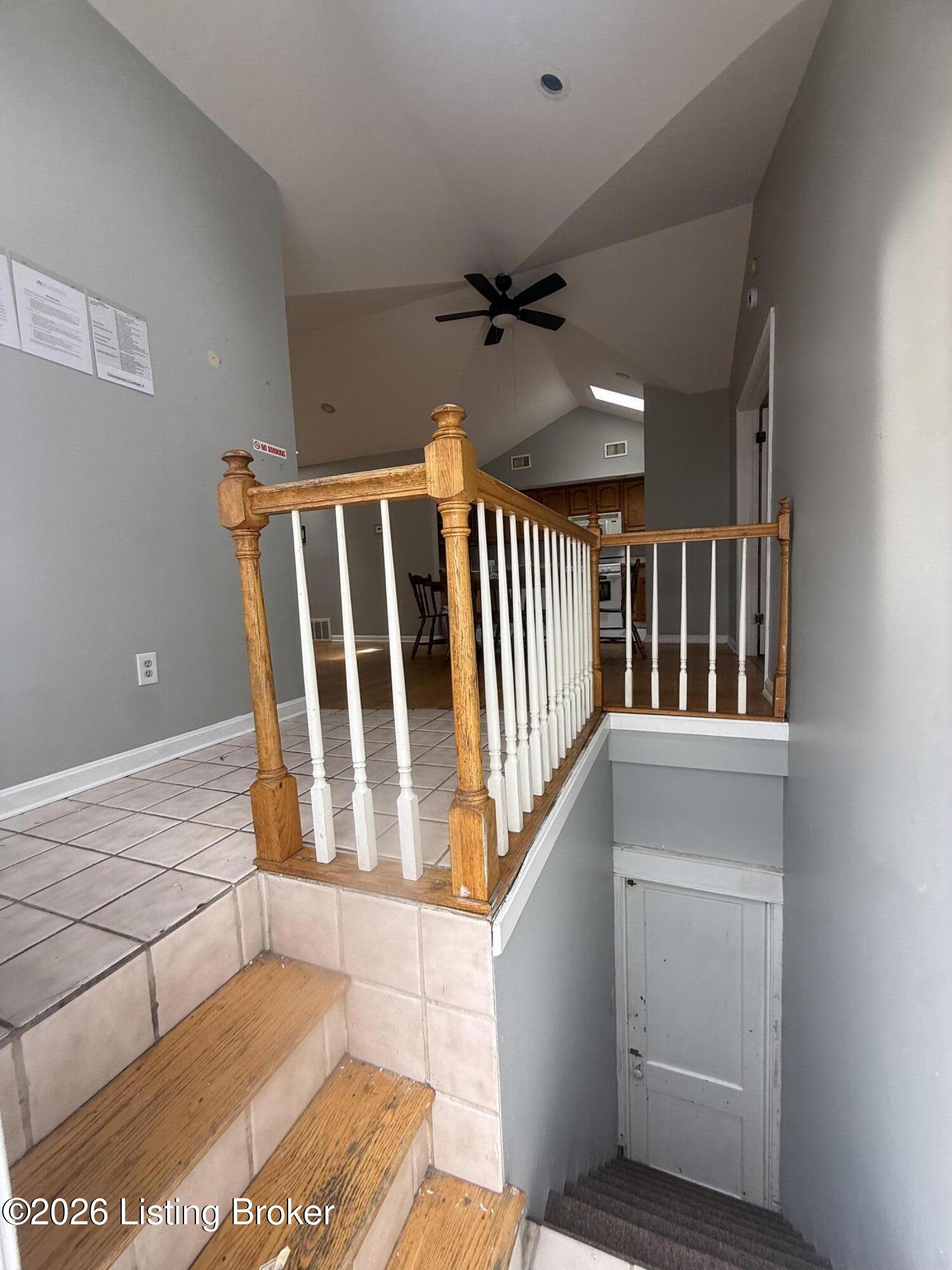 112 E Woodlawn Ave 2 Property Photo 2