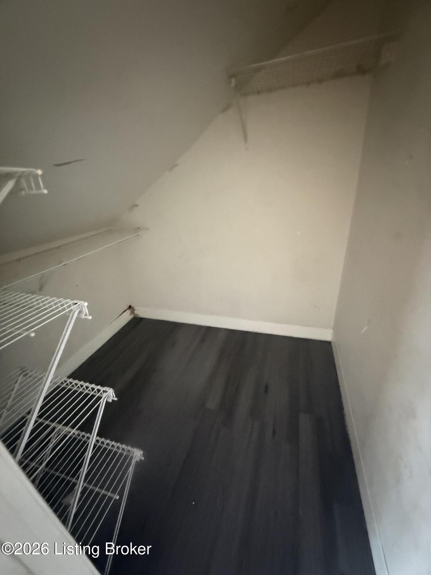 112 E Woodlawn Ave 2 Property Photo 6