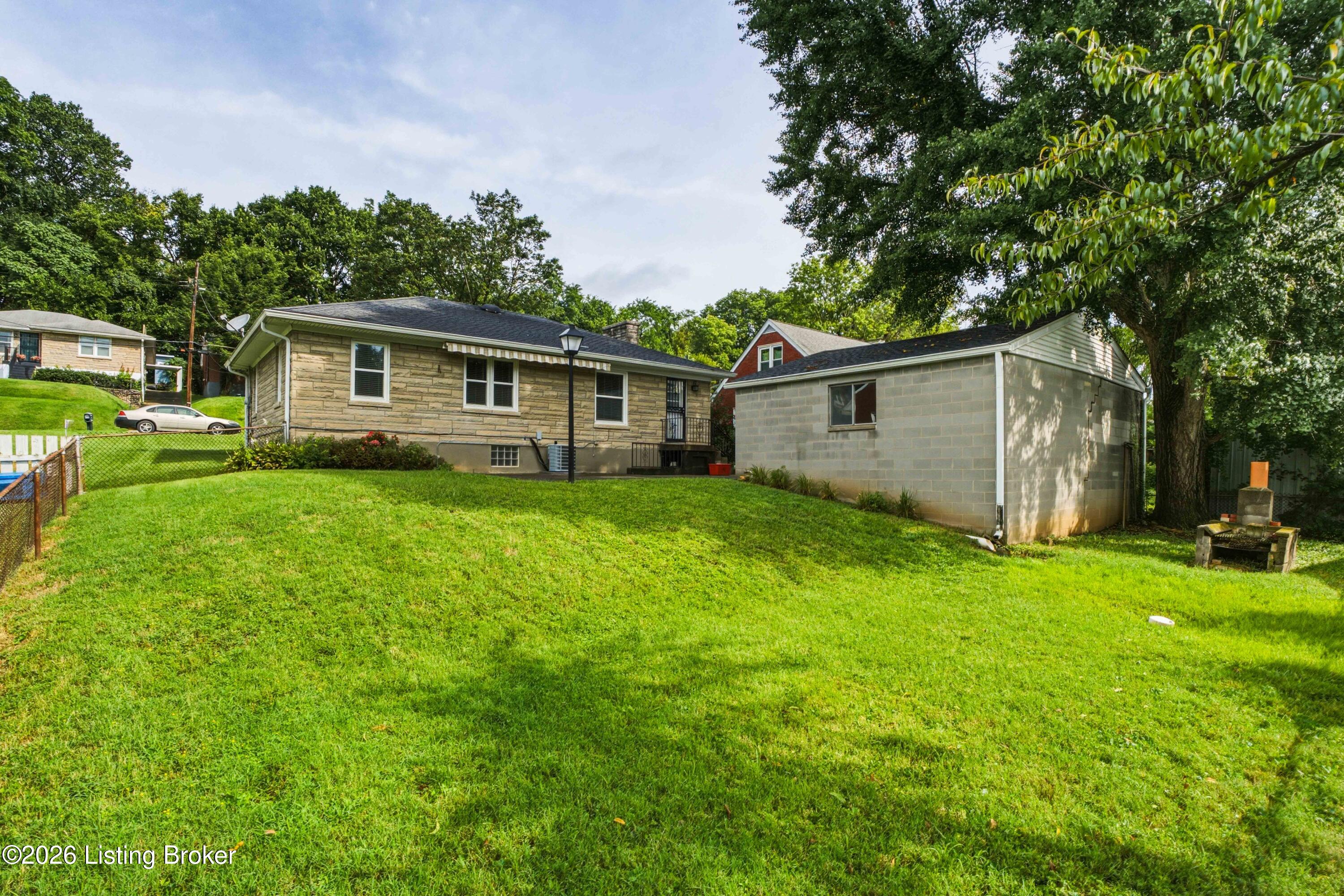 1614 Ehrler Dr Property Photo 37