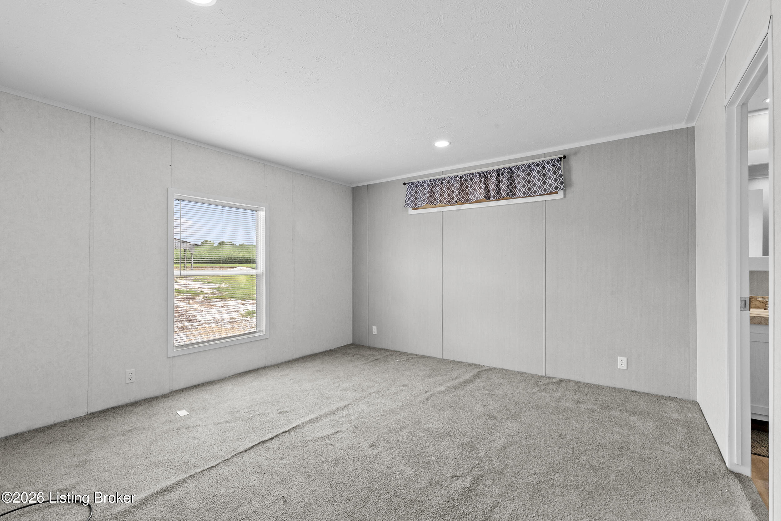 1710 Chaplin Taylorsville Rd Property Photo 17