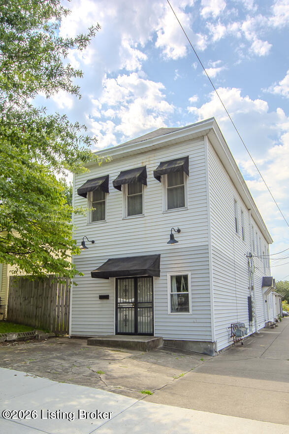 1000 E Caldwell St 3 Property Photo 1