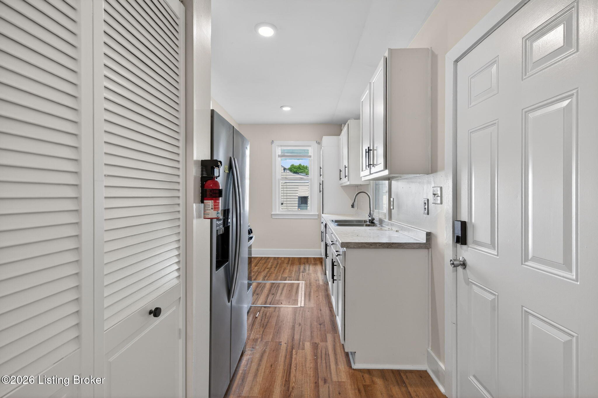 935 Samuel St Property Photo 12