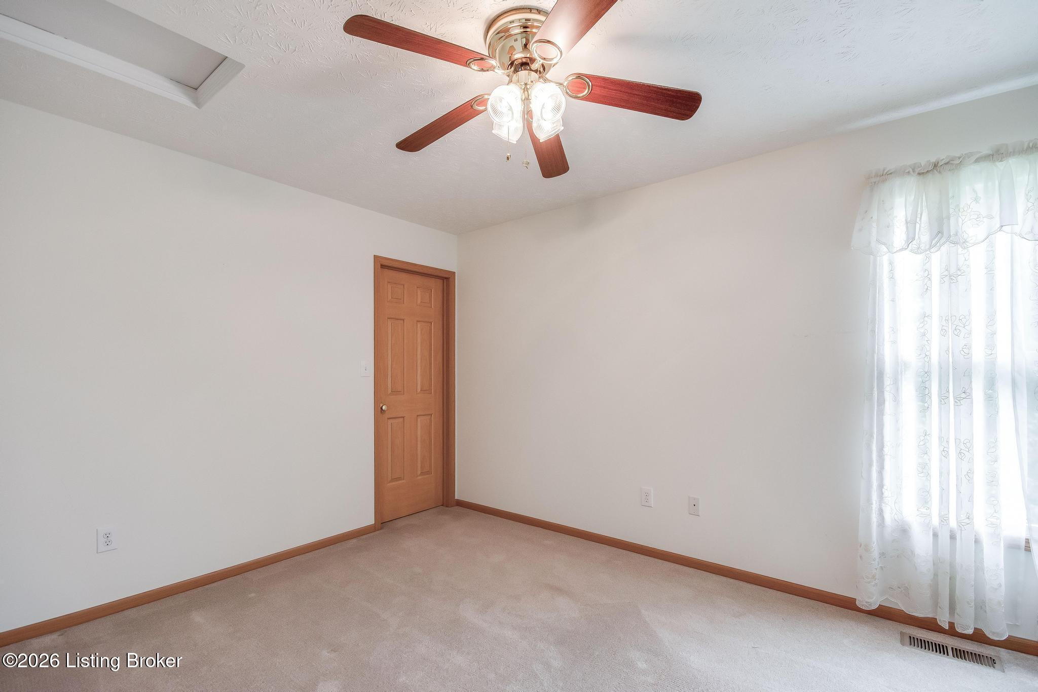 5201 Oldshire Rd Property Photo 46