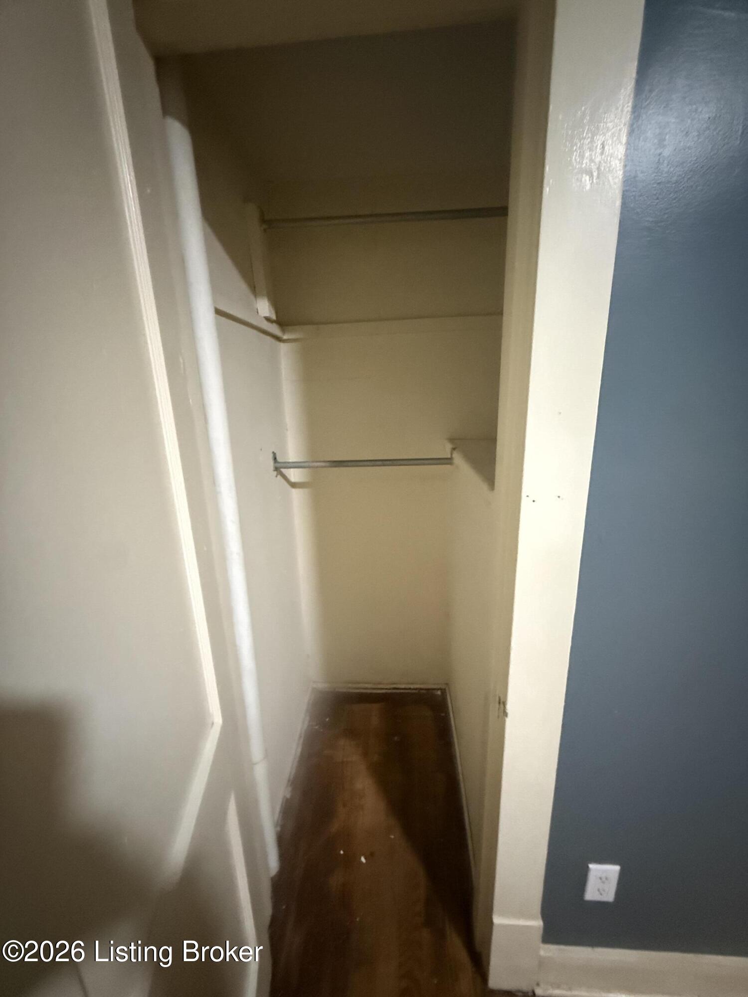 112 E Woodlawn Ave 3 Property Photo 8