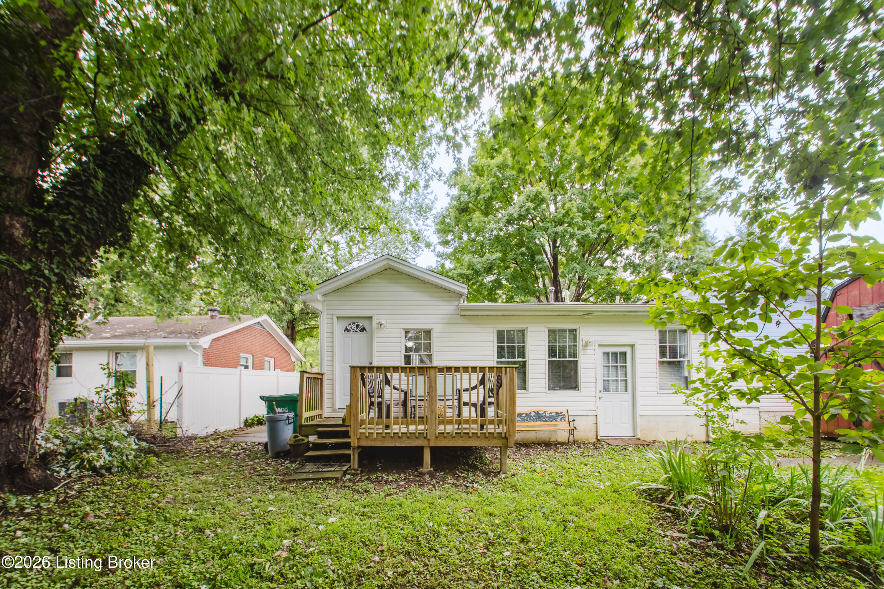 6001 Middlerose Cir Property Photo 40