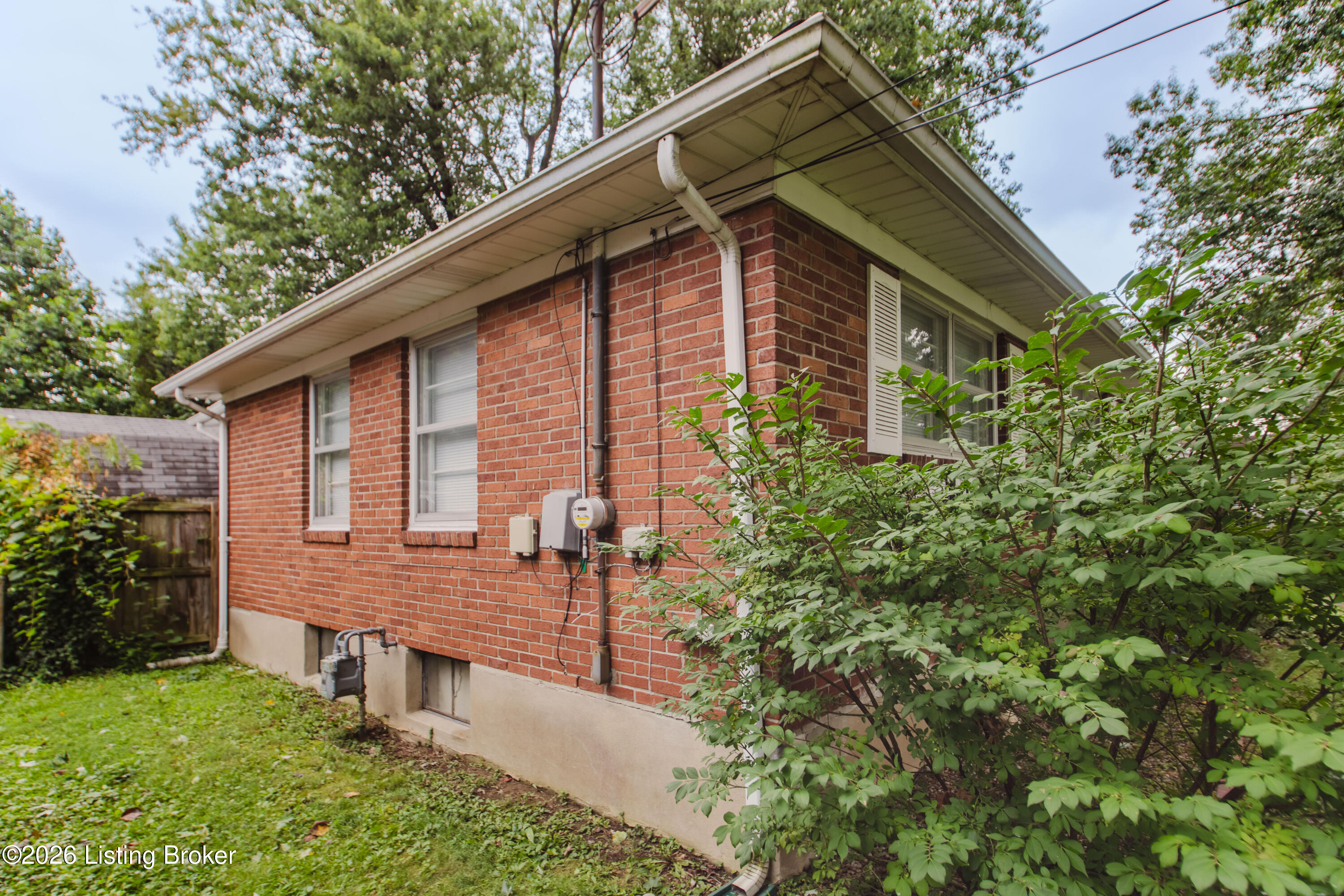 6001 Middlerose Cir Property Photo 42