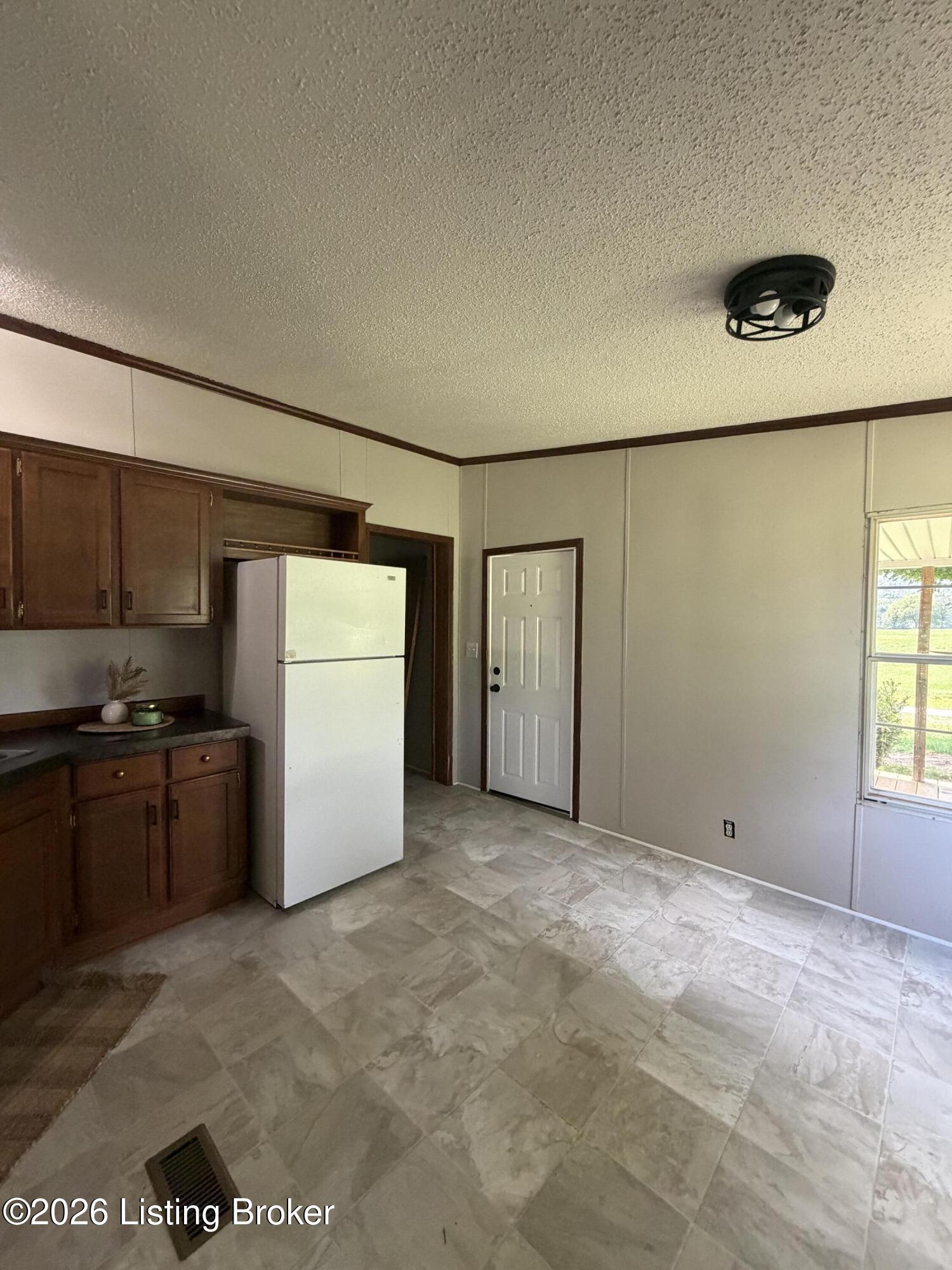 2031 J B Ball Ln Property Photo 11