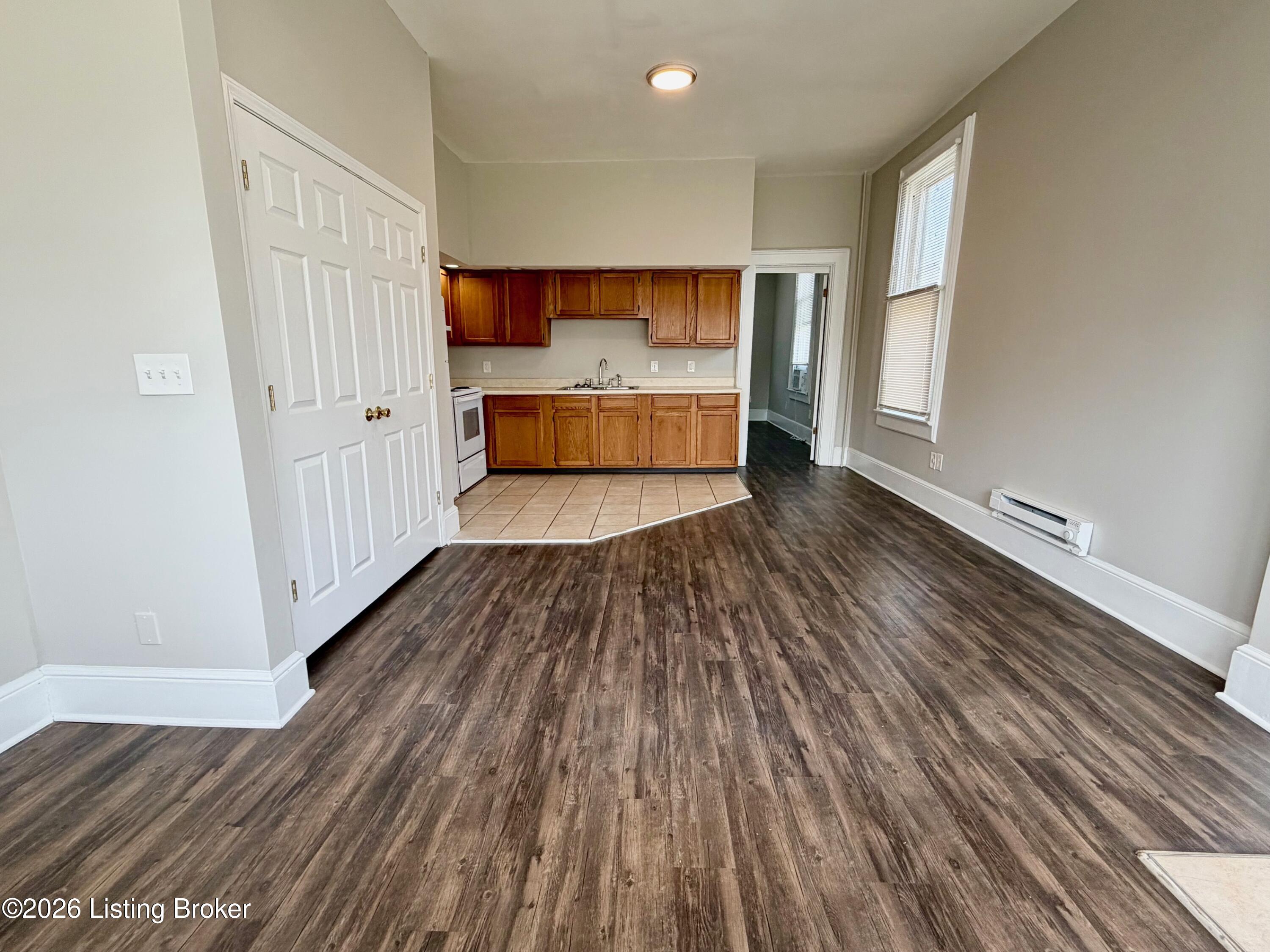 511 W Harrison Ave 2 Property Photo 2