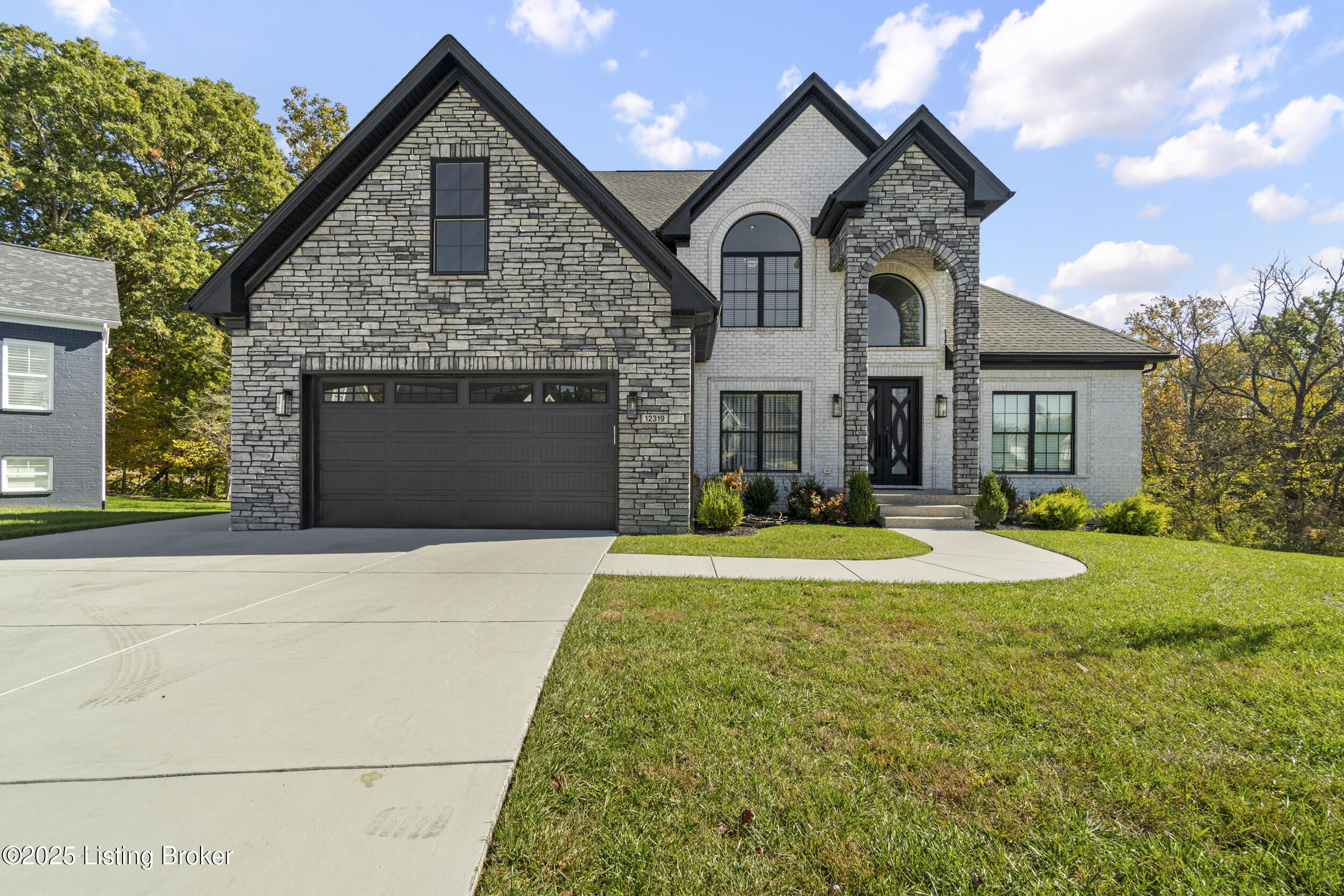 12319 Vanherr Dr Property Photo 1