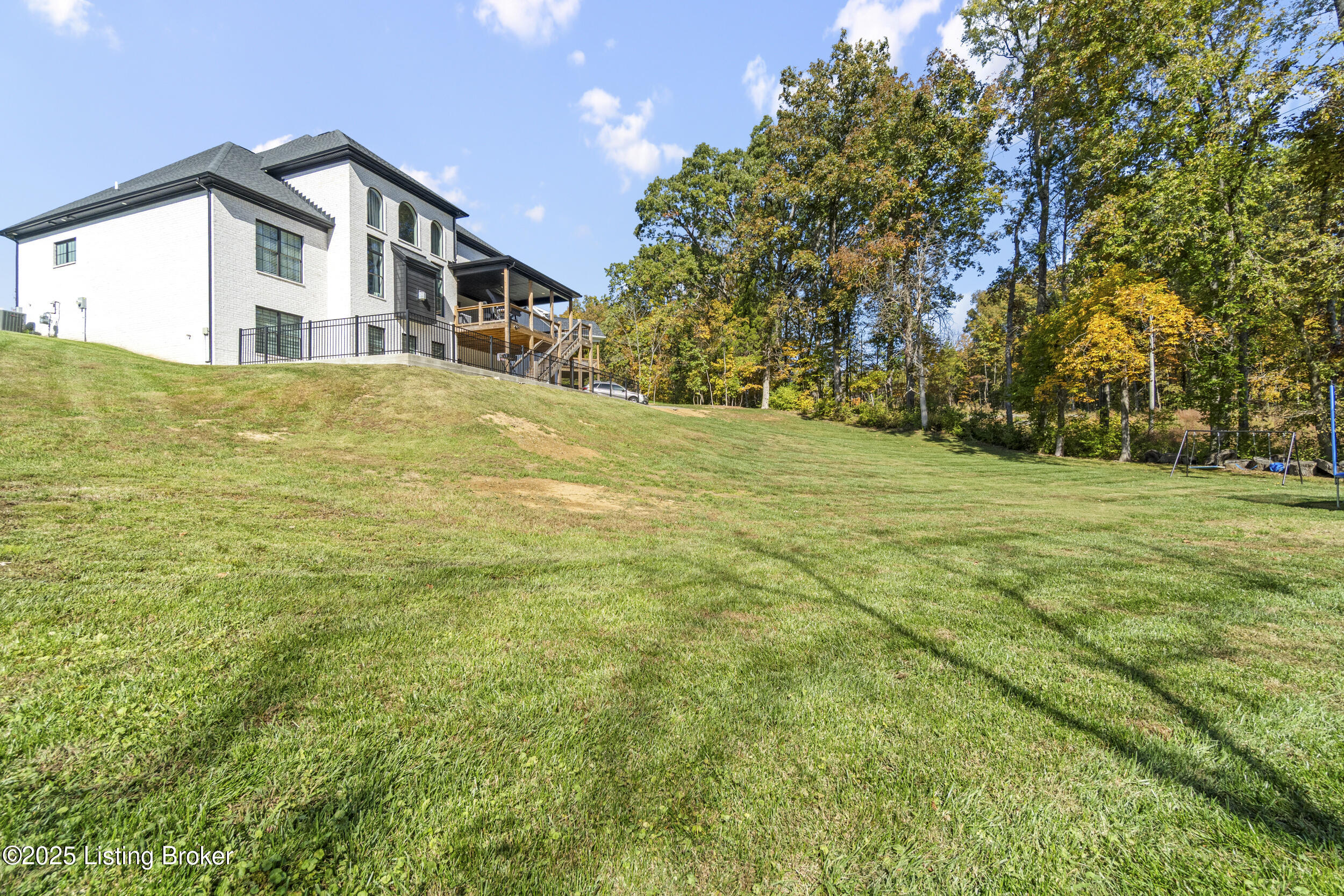 12319 Vanherr Dr Property Photo 16