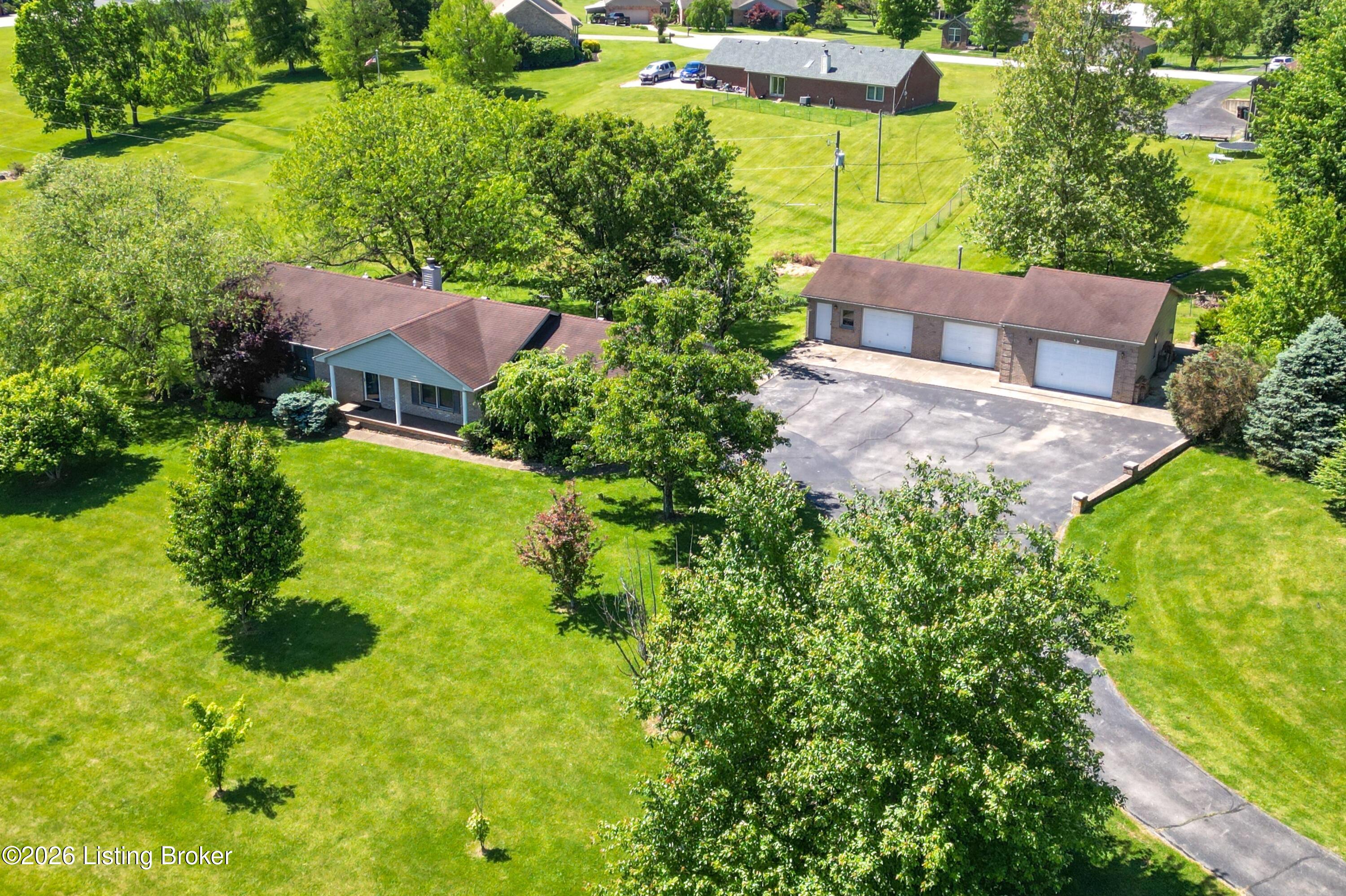 25 Valleyview Dr