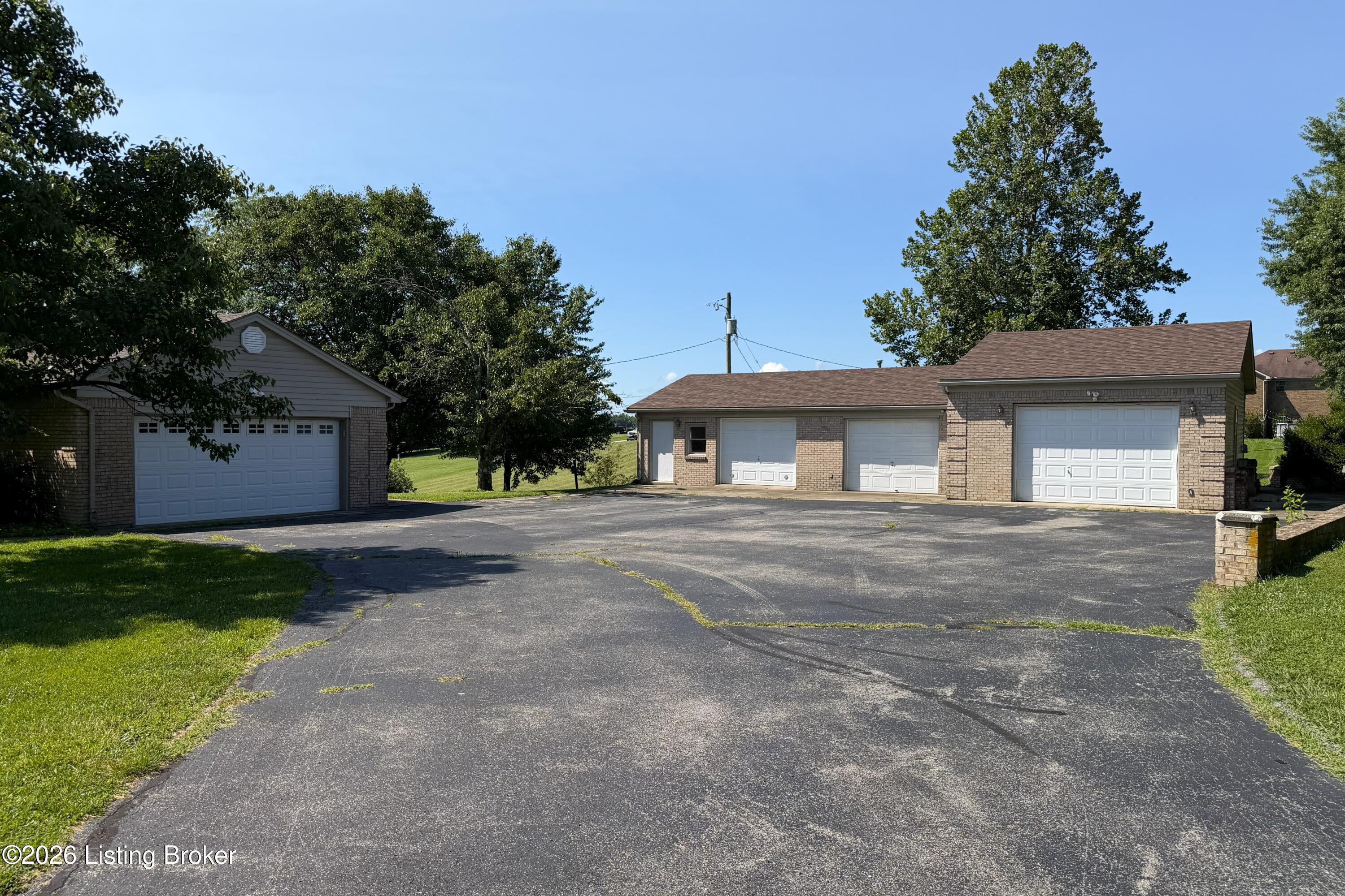 25 Valleyview Dr Property Photo 6