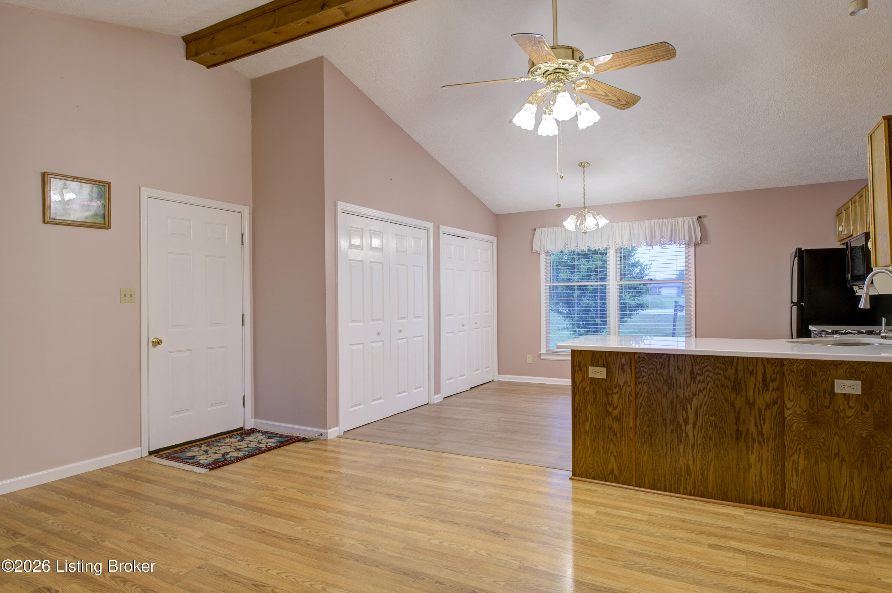 25 Valleyview Dr Property Photo 9