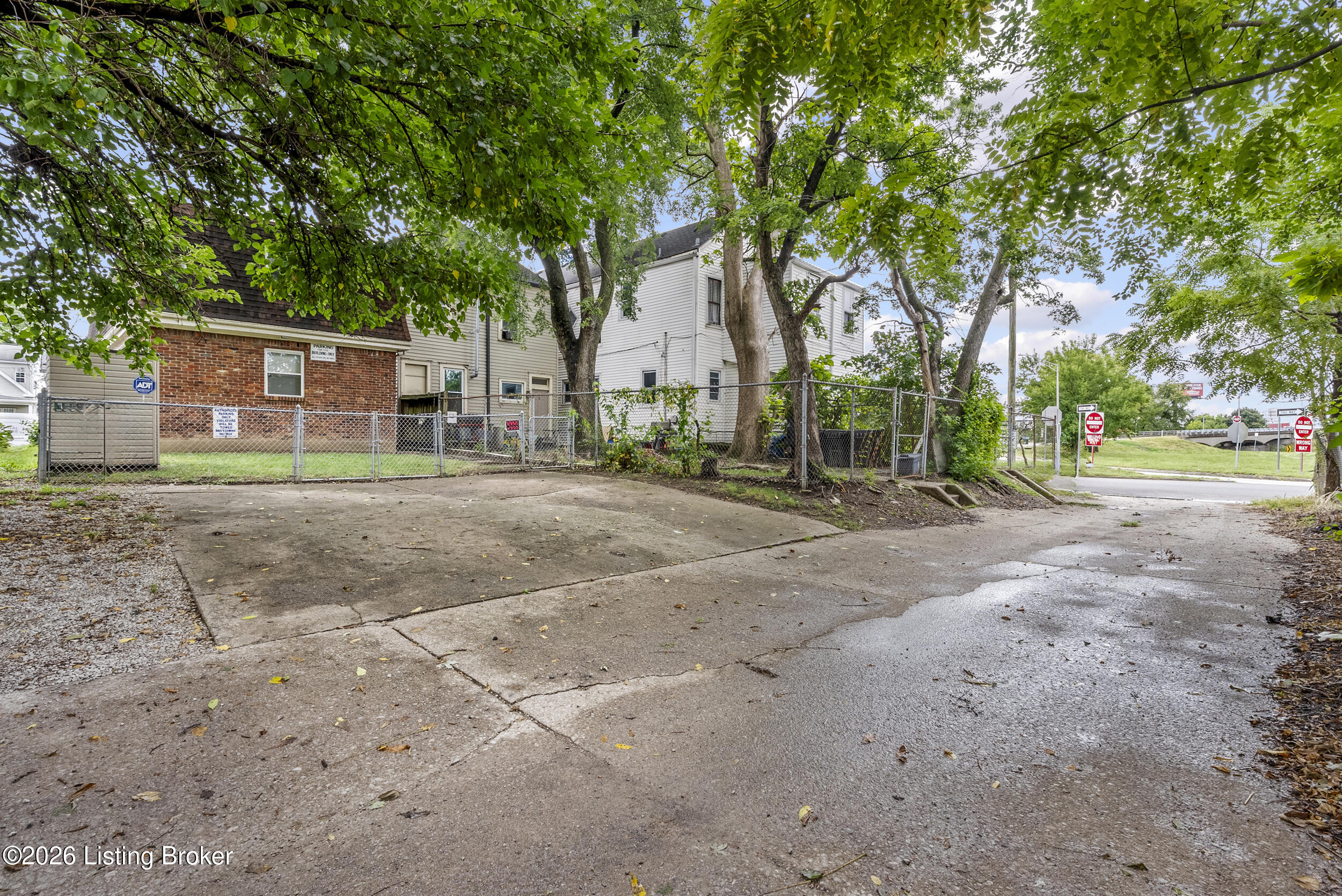 1352 S Preston St Property Photo 31