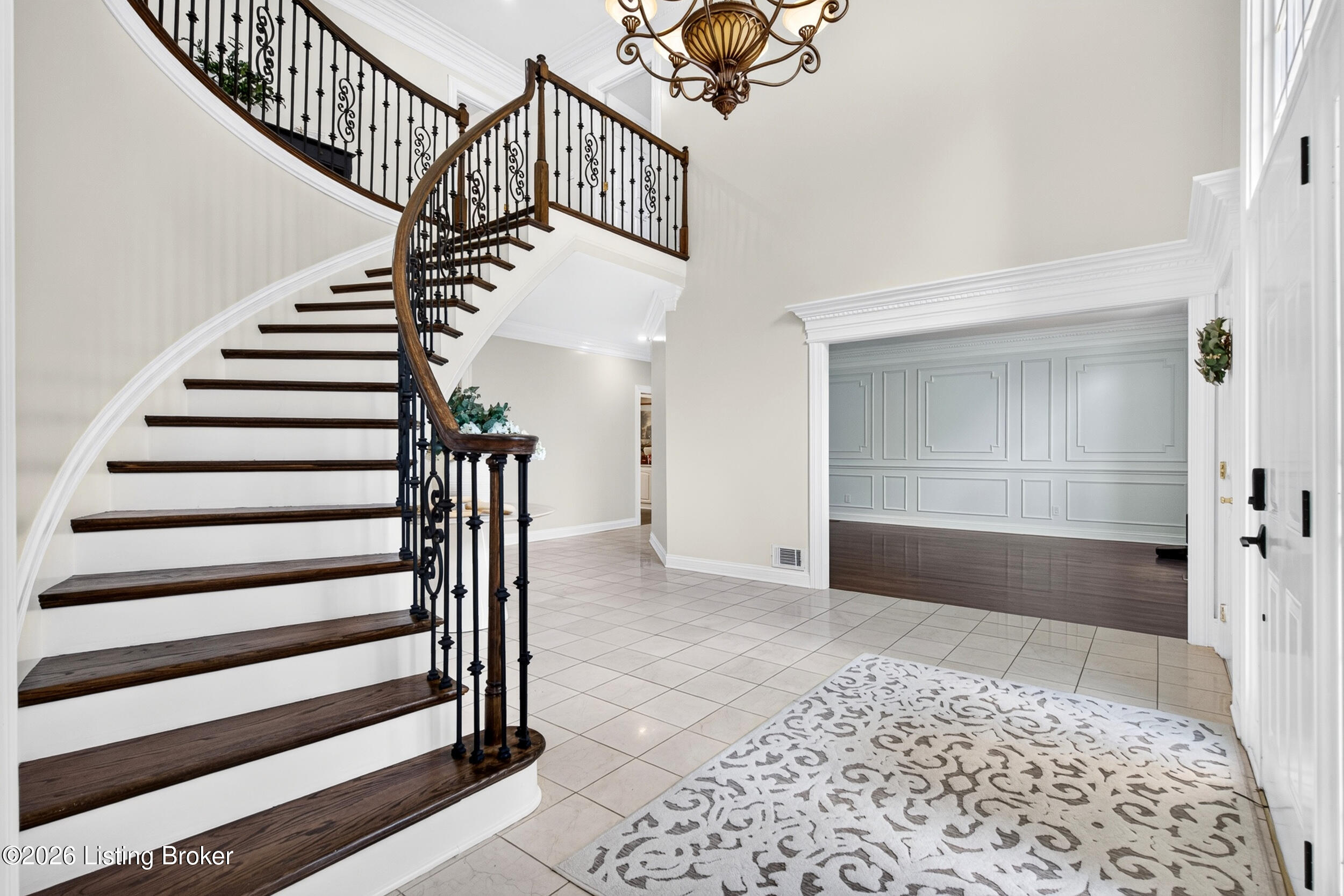 7709 Cedar Ridge Ct Property Photo 4