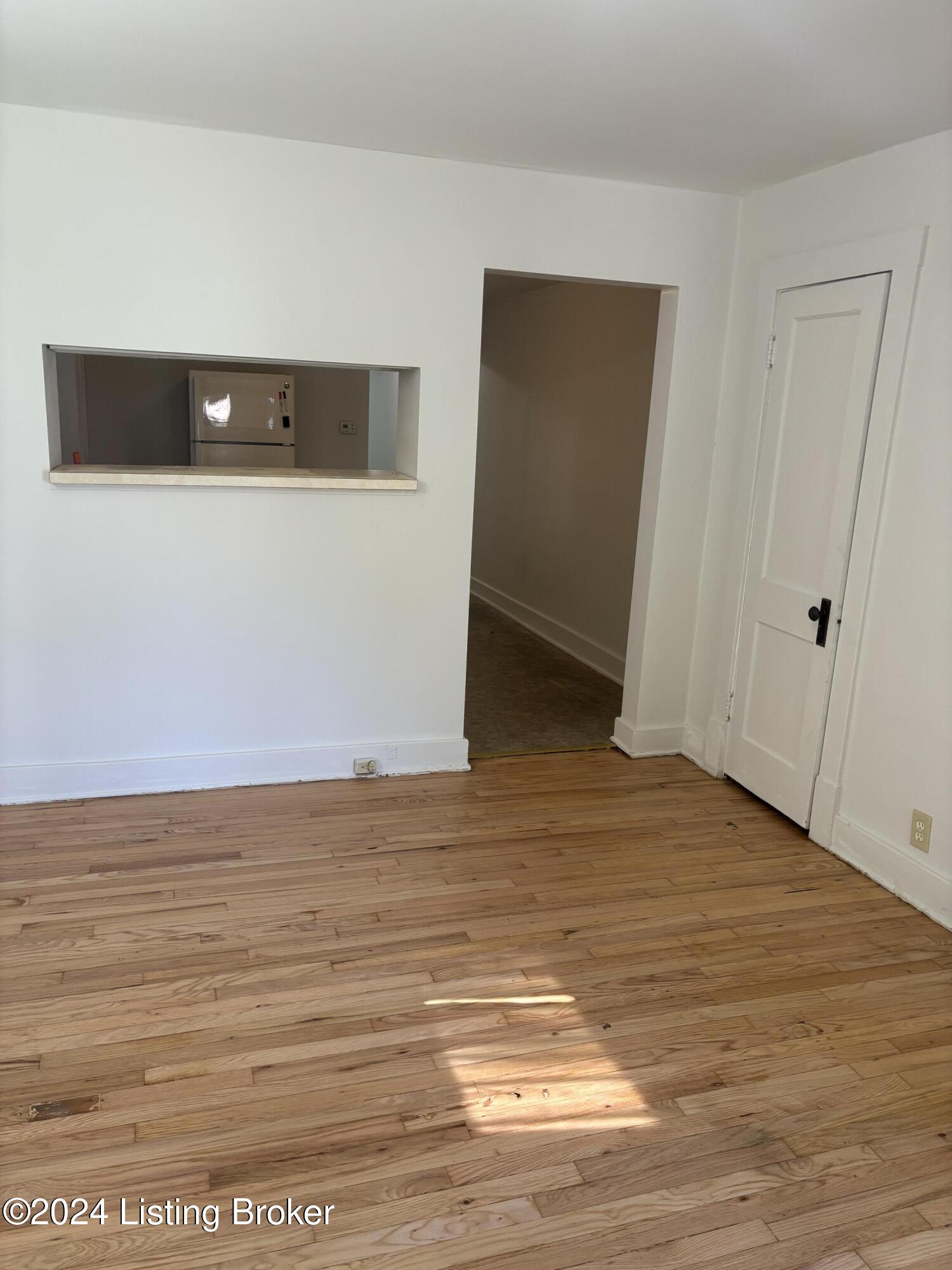 304 S Ewing Ave 1 Property Photo 3
