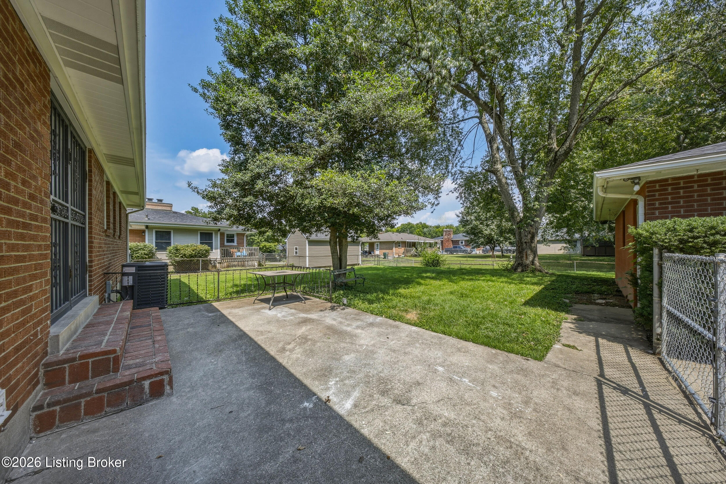 7803 Cedar Brook Dr Property Photo 13