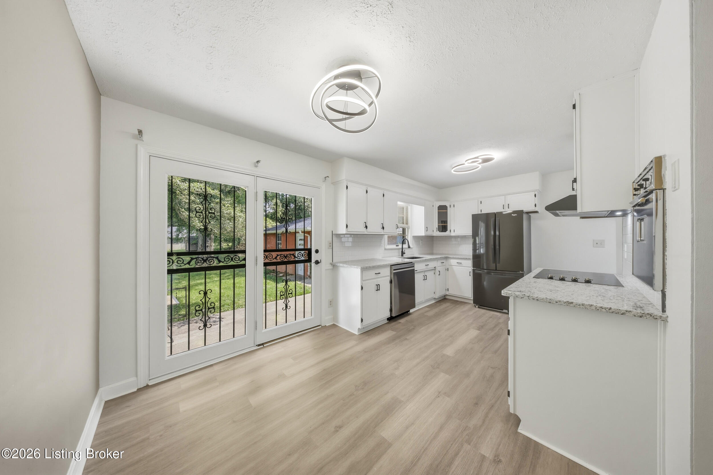 7803 Cedar Brook Dr Property Photo 17