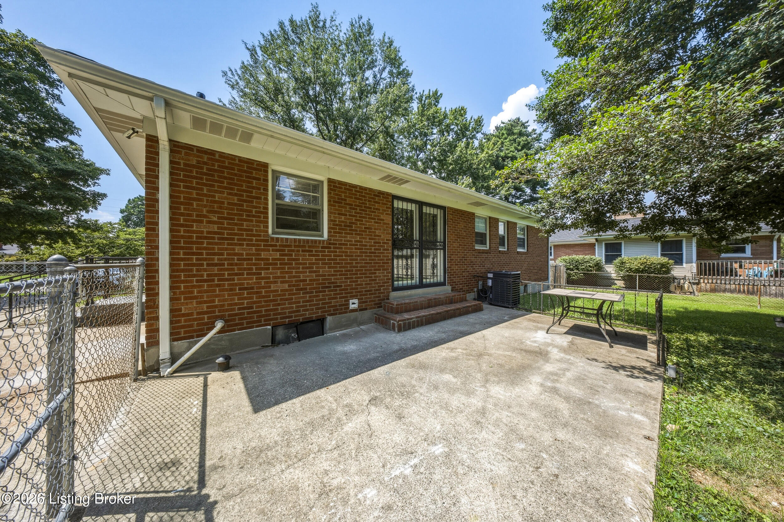 7803 Cedar Brook Dr Property Photo 43