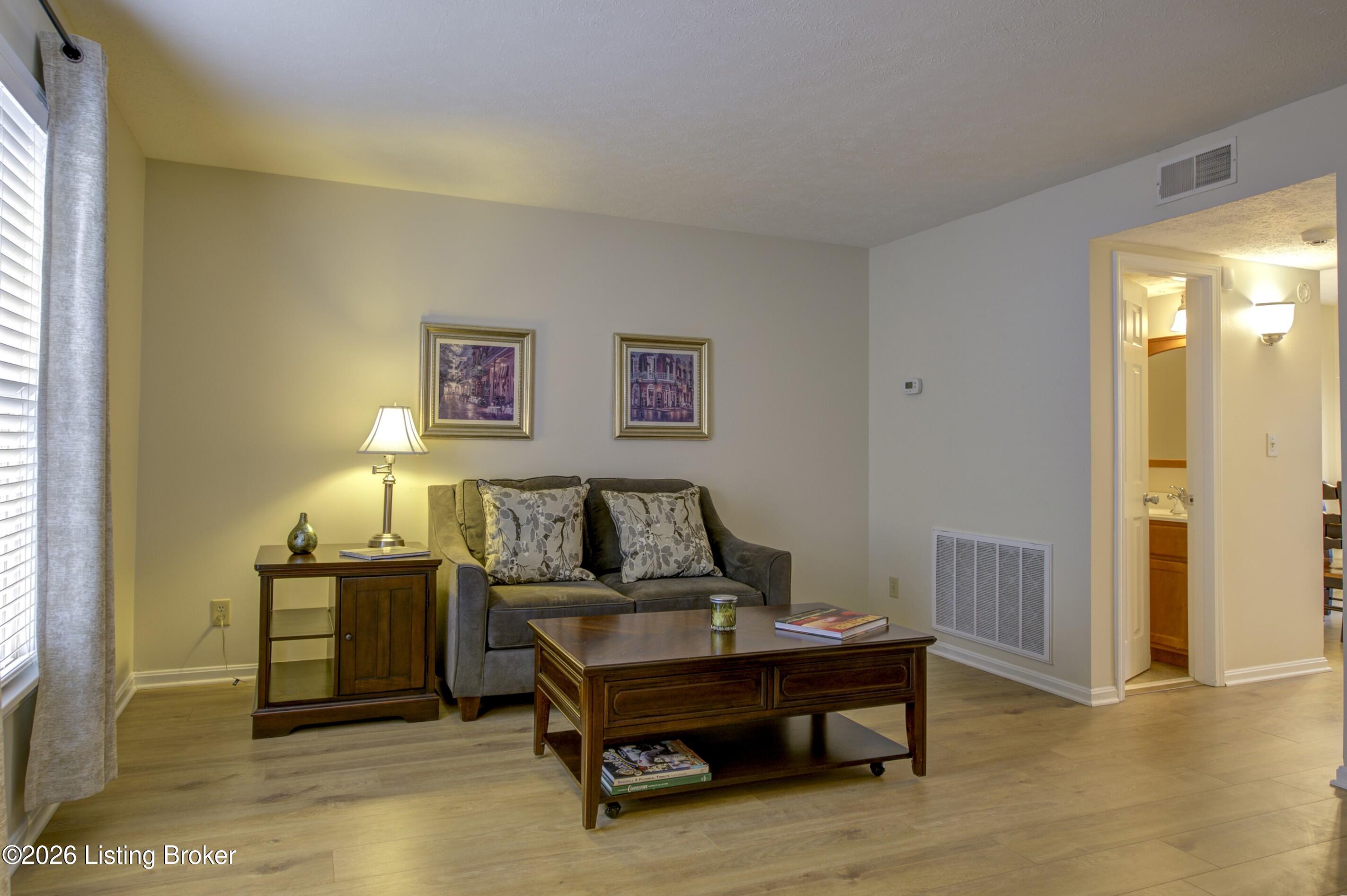 4858 Westport Rd Property Photo 6