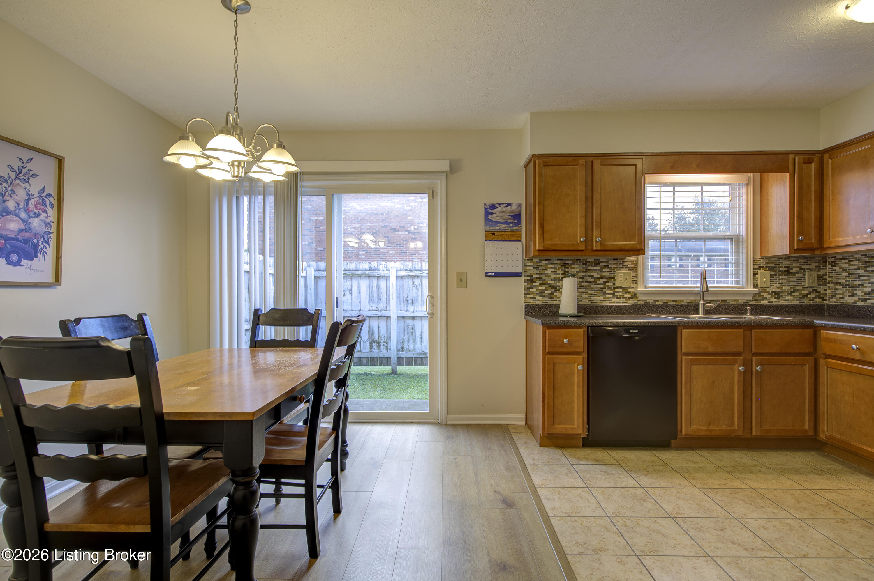4858 Westport Rd Property Photo 9