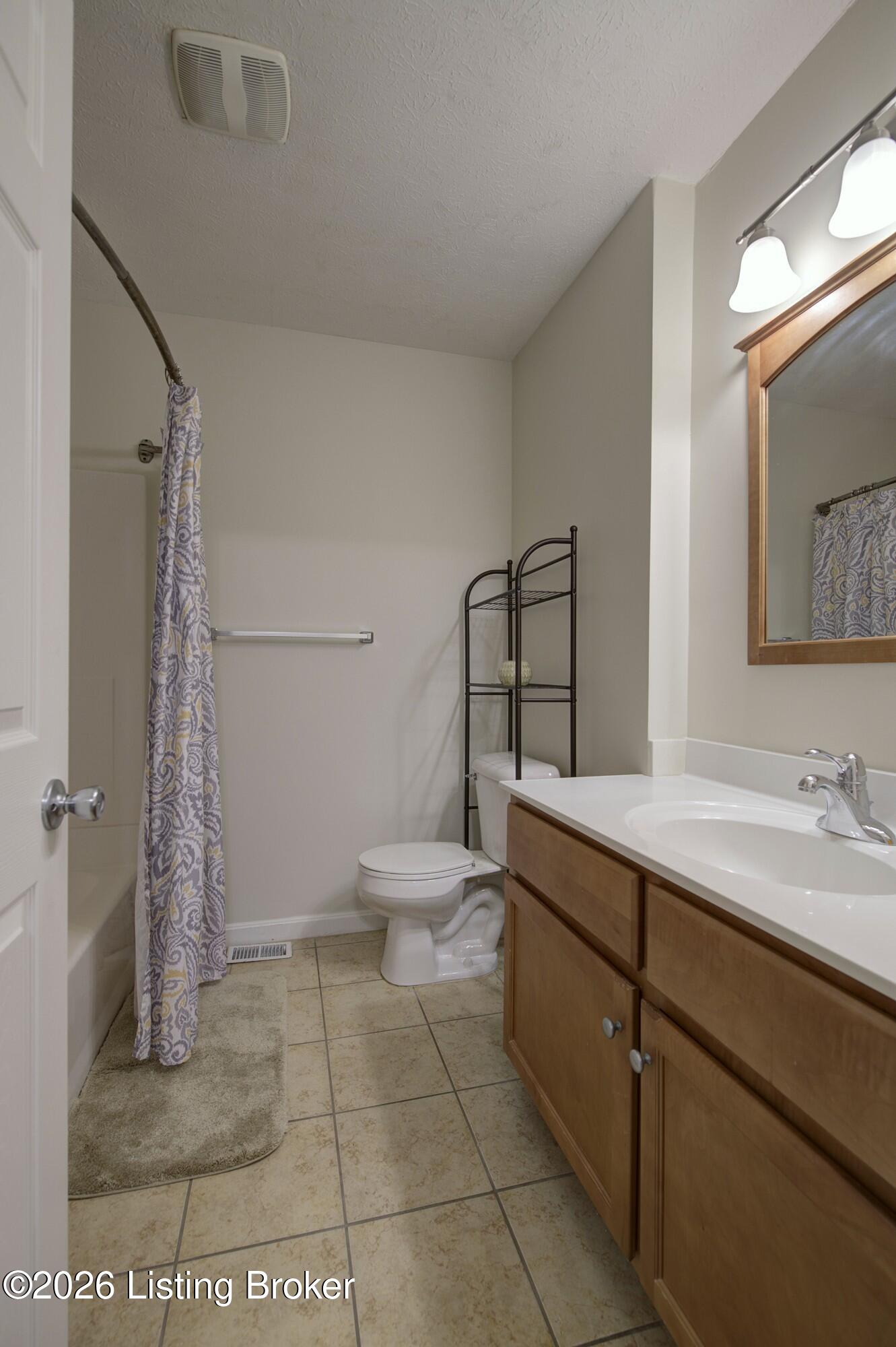 4858 Westport Rd Property Photo 18