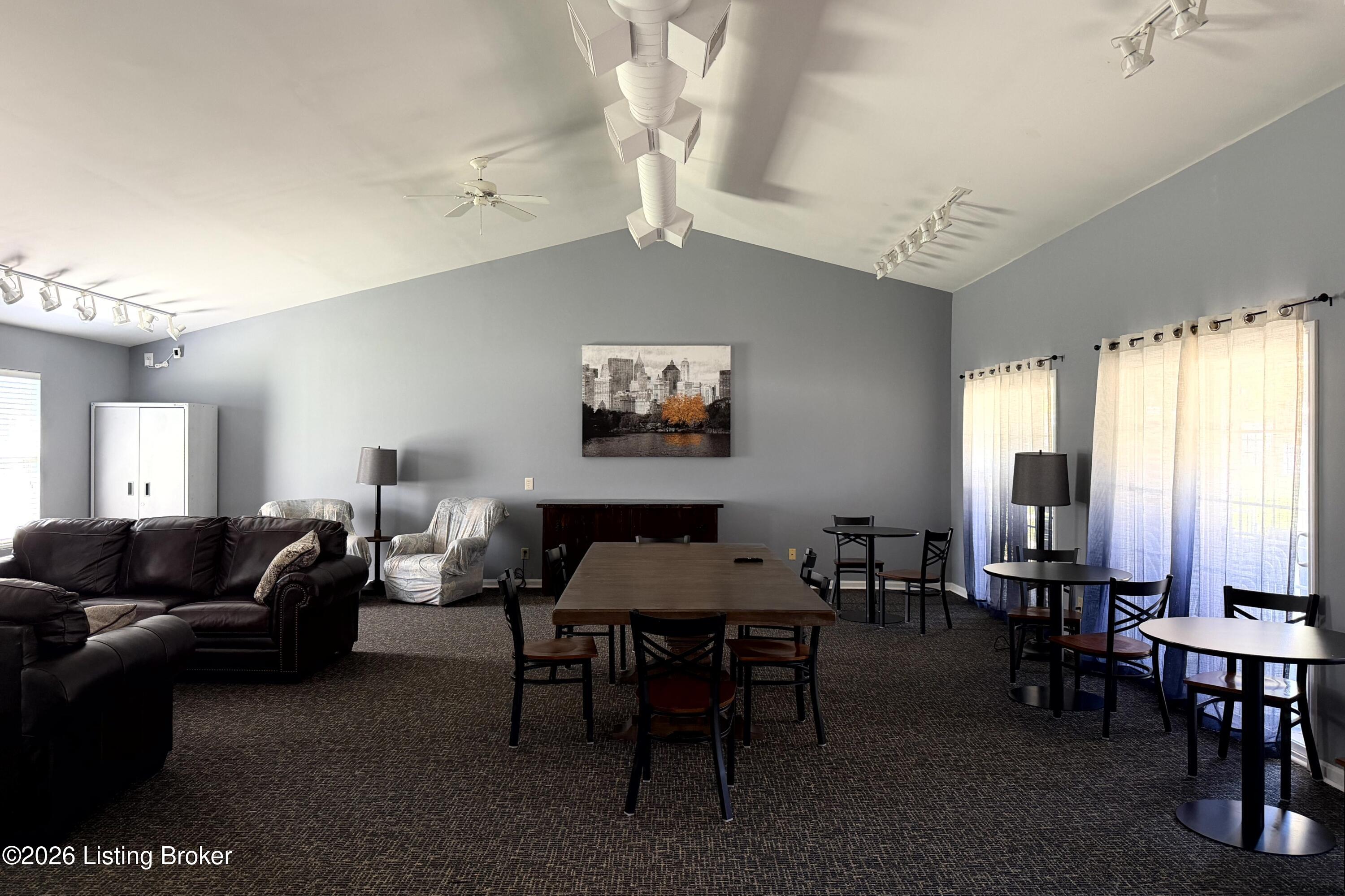 4858 Westport Rd Property Photo 35