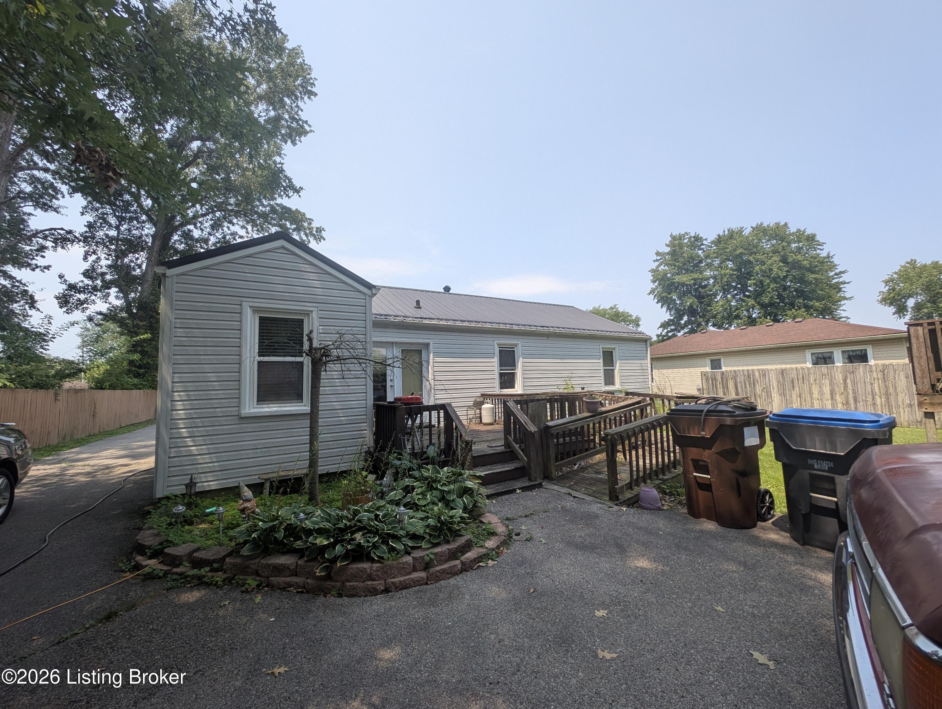 9813 Wilton Dr Property Photo 29