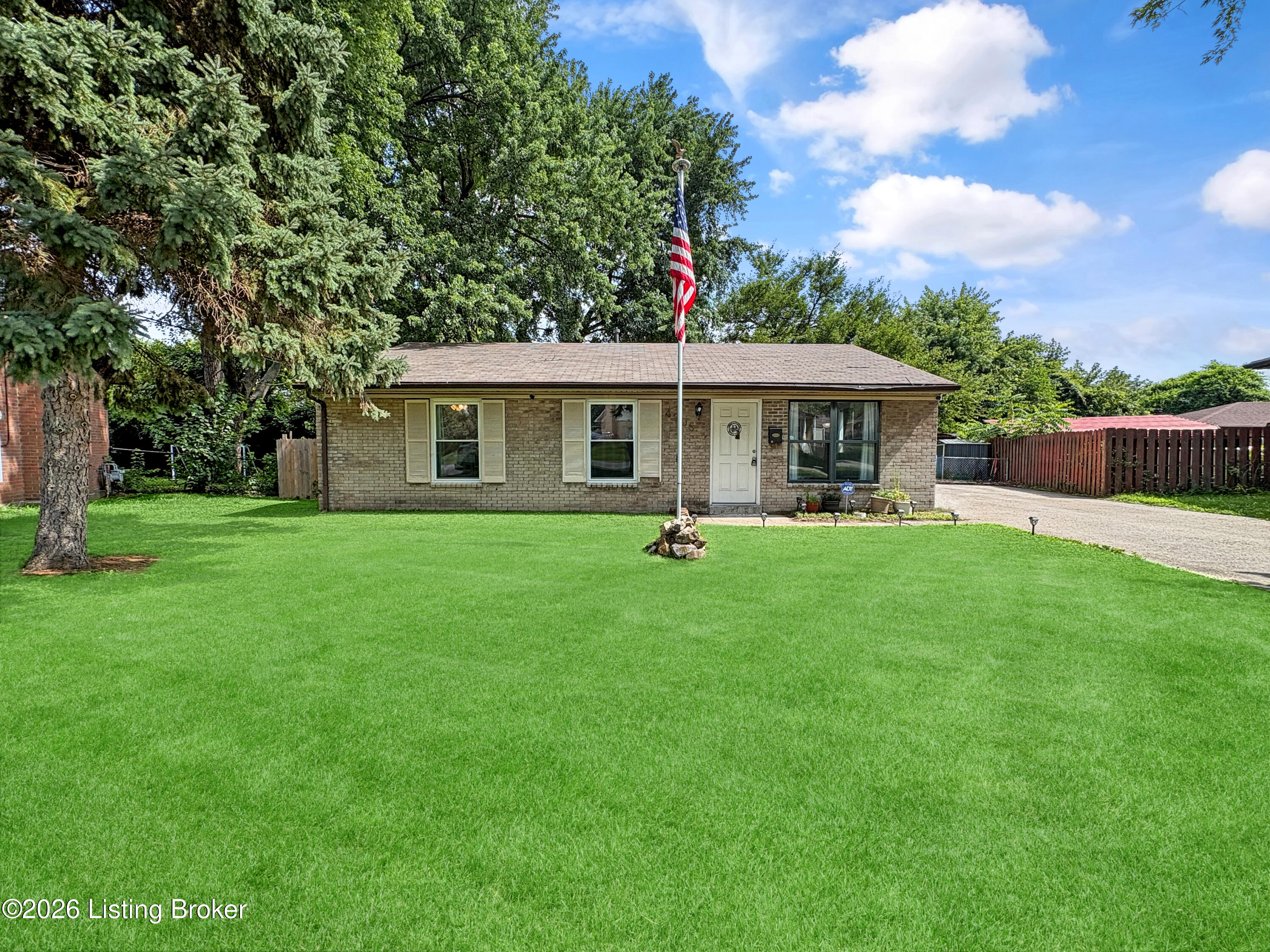 4906 Lesabre Dr