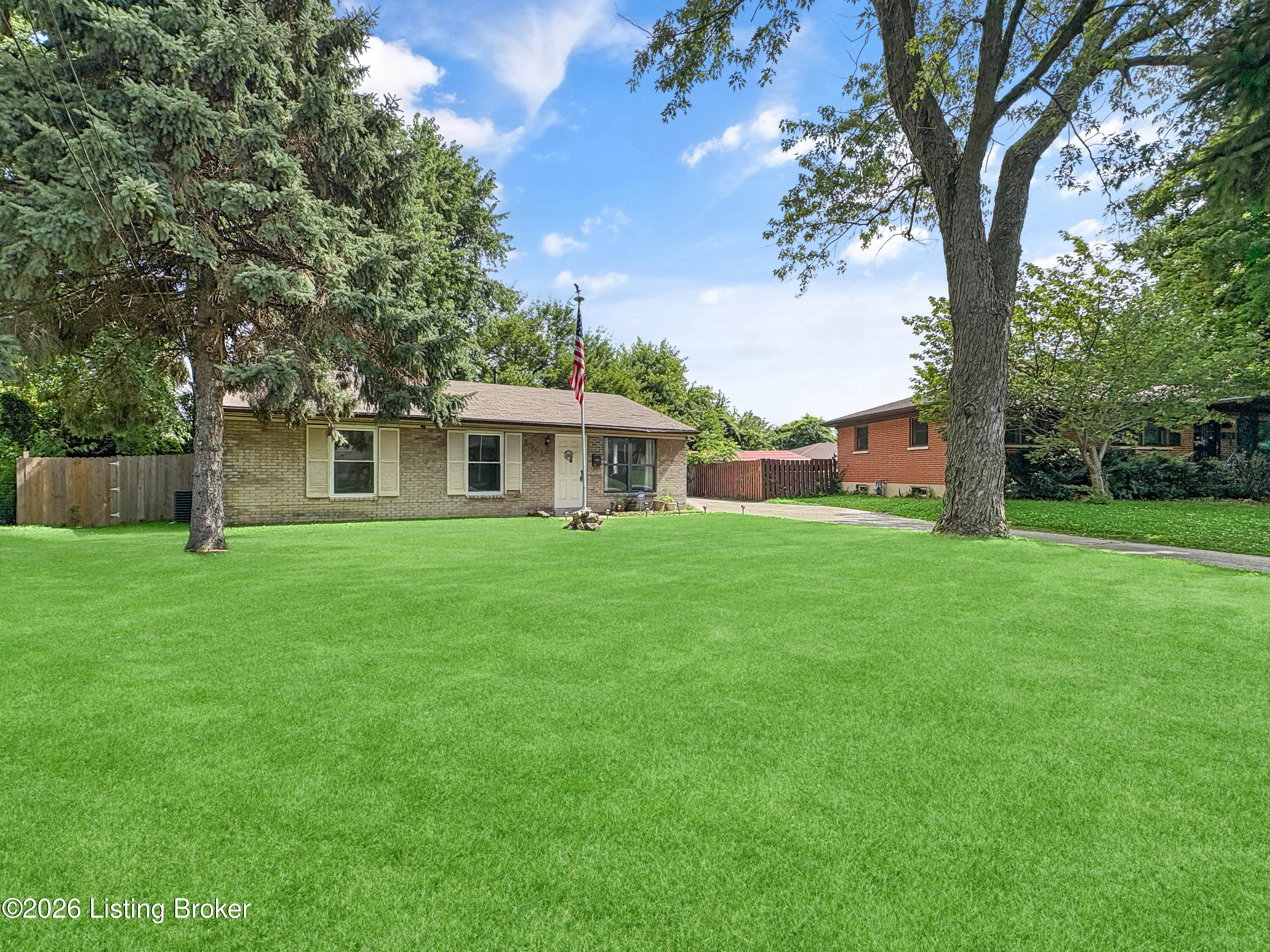 4906 Lesabre Dr Property Photo 3
