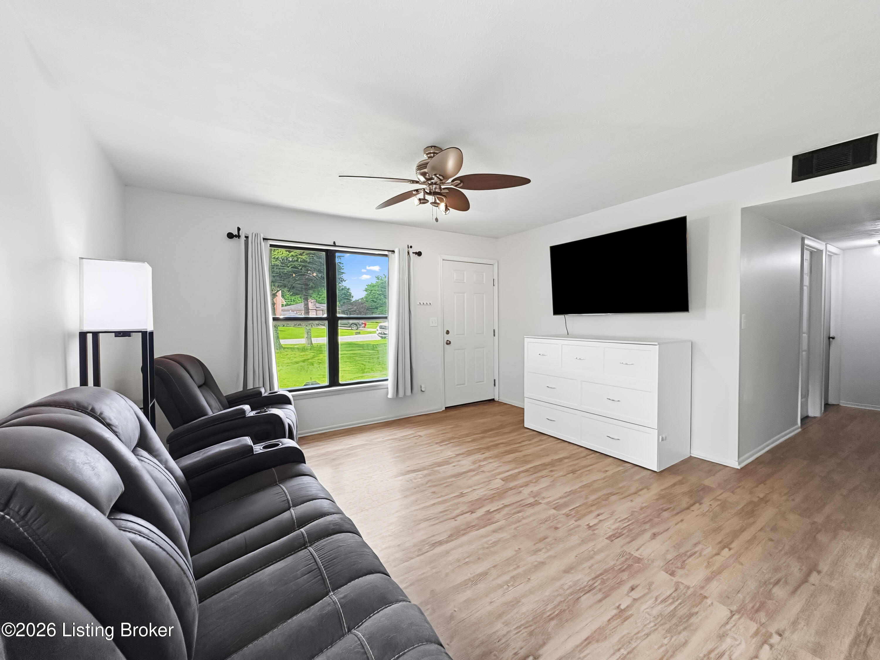 4906 Lesabre Dr Property Photo 6