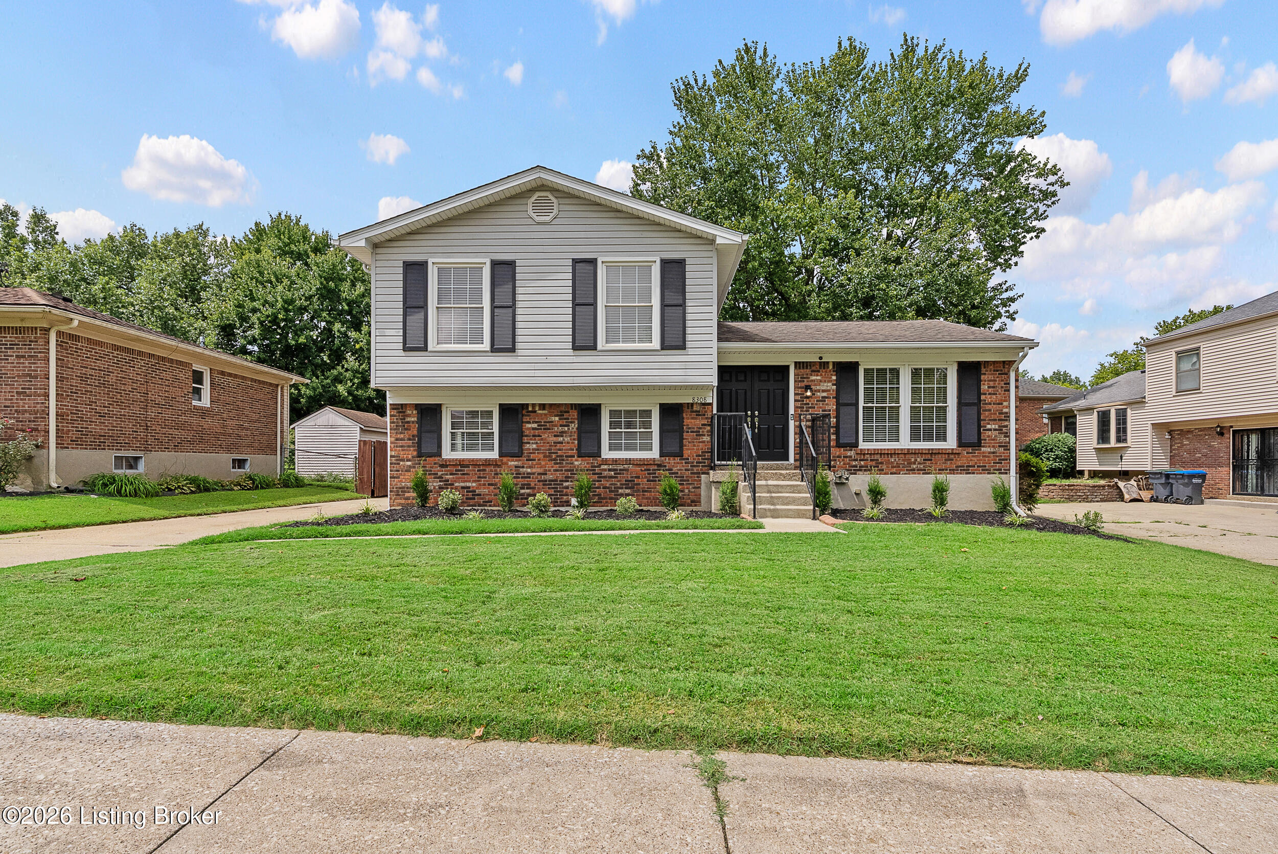 8308 Daverman Dr Property Photo 1