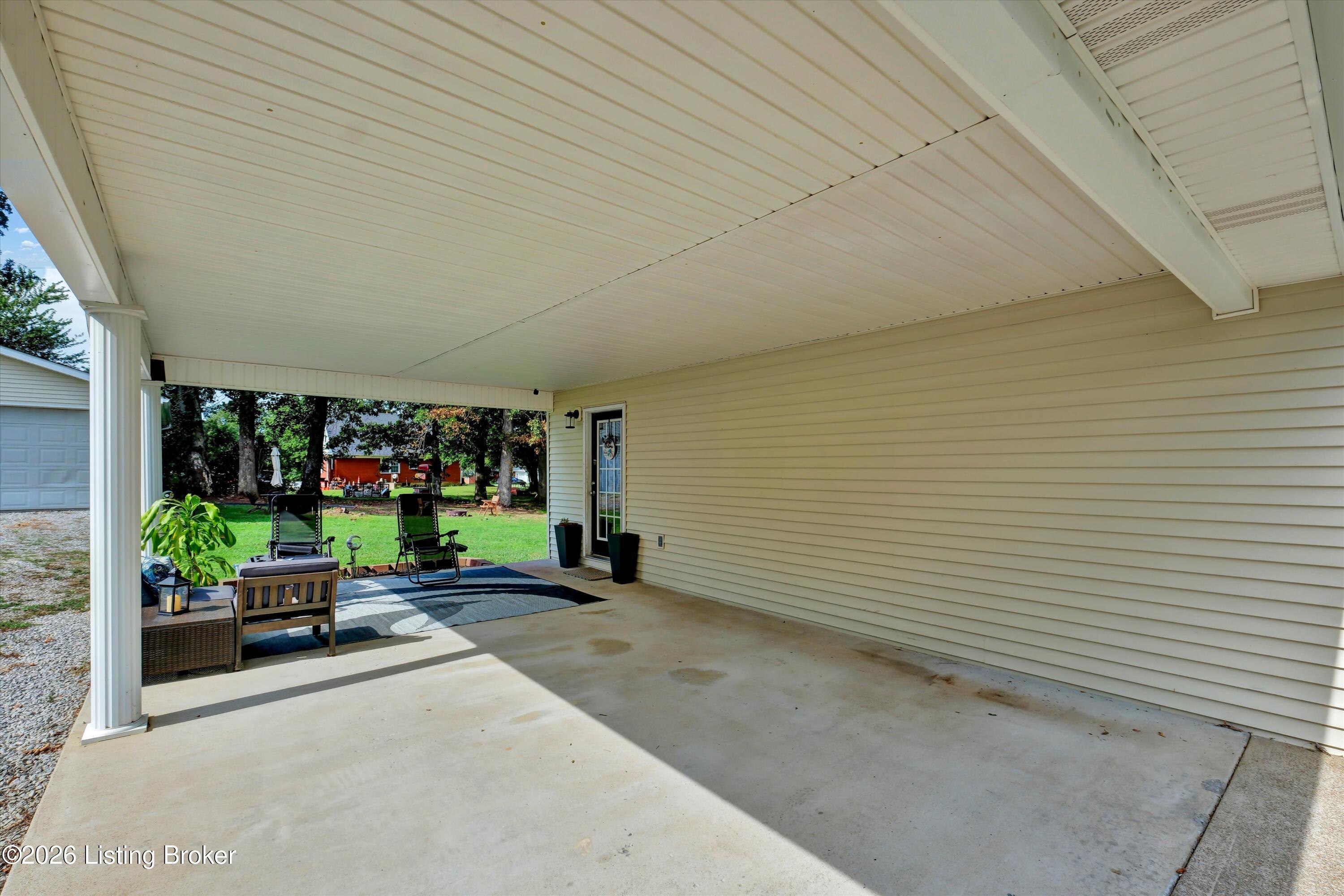 410 Sunset Dr Property Photo 37
