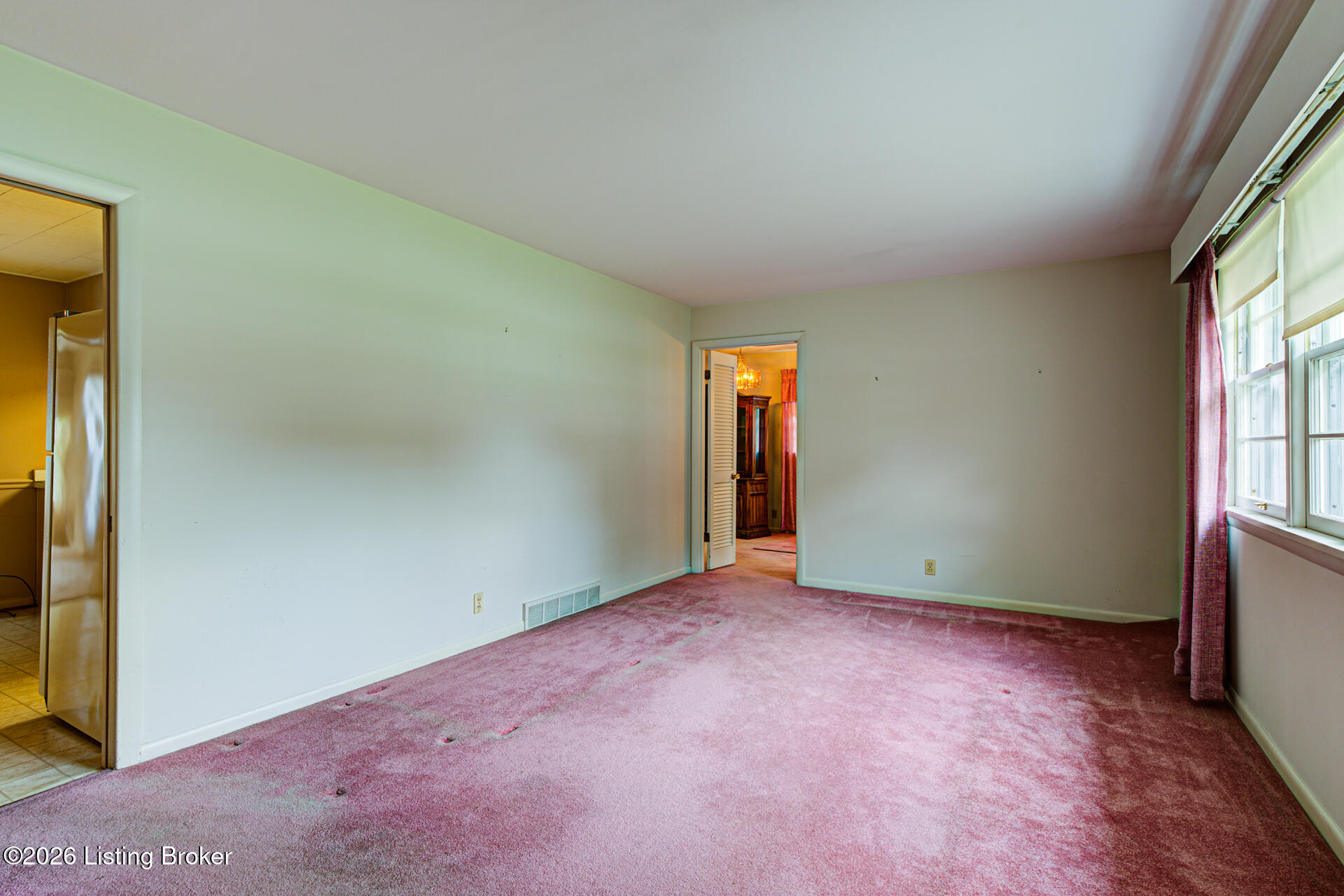 2302 Bradford Dr Property Photo 5