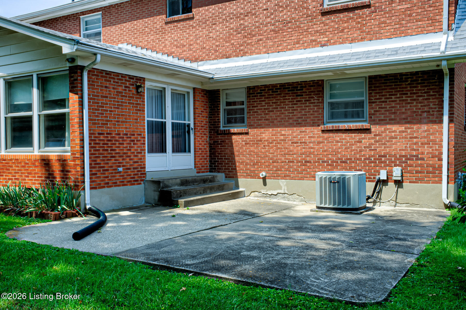 2302 Bradford Dr Property Photo 45