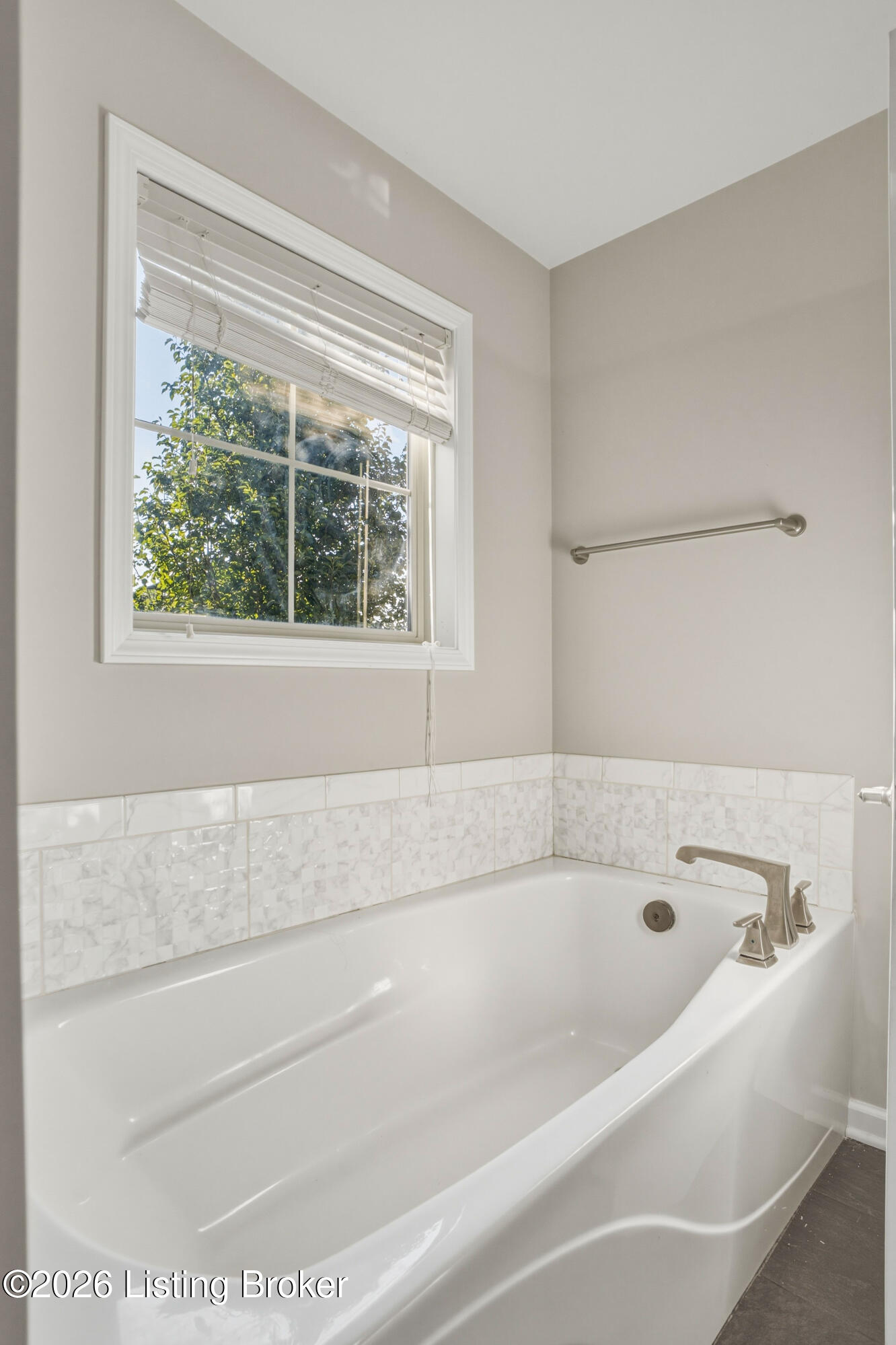 1505 Overlook Cir Property Photo 18