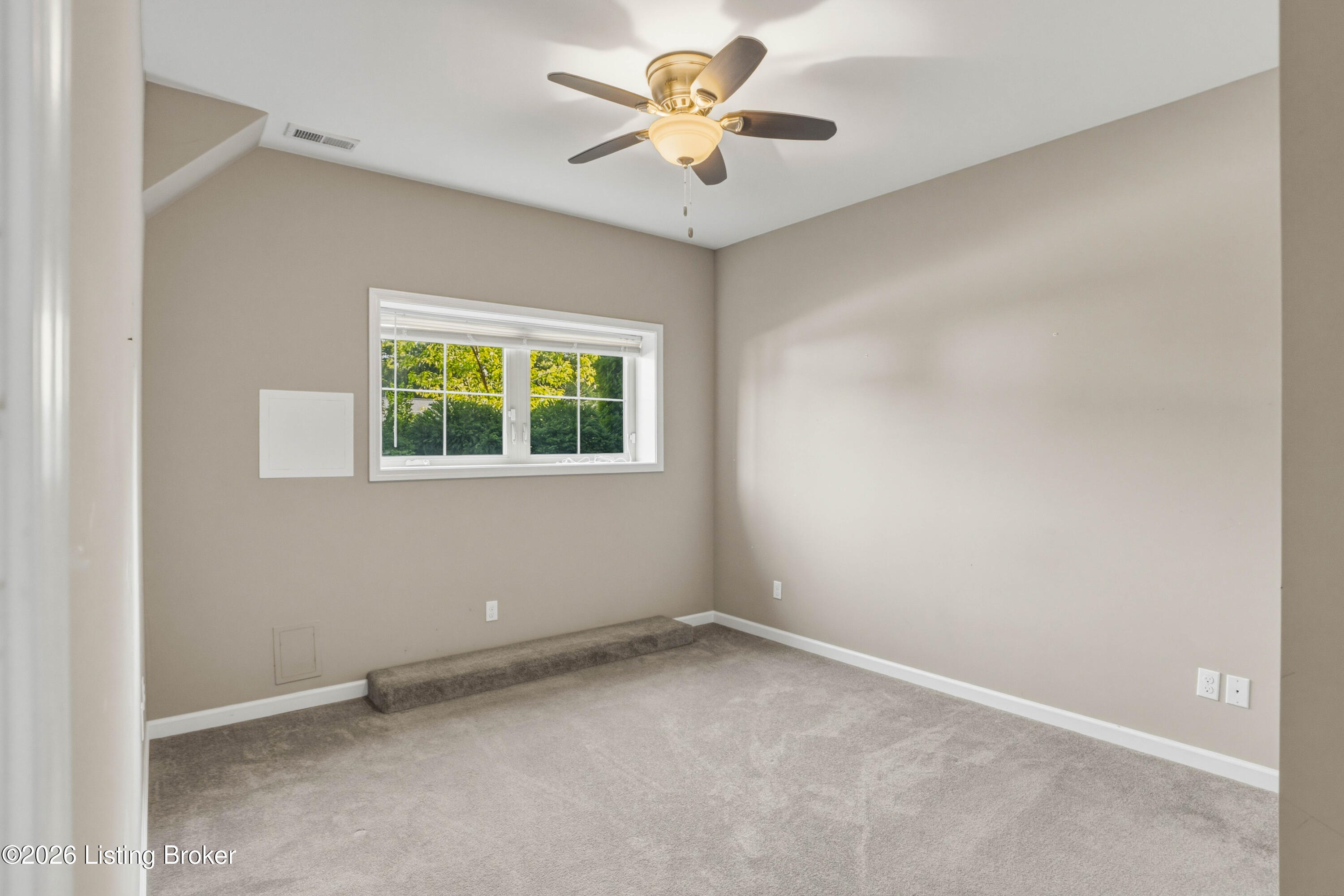 1505 Overlook Cir Property Photo 28
