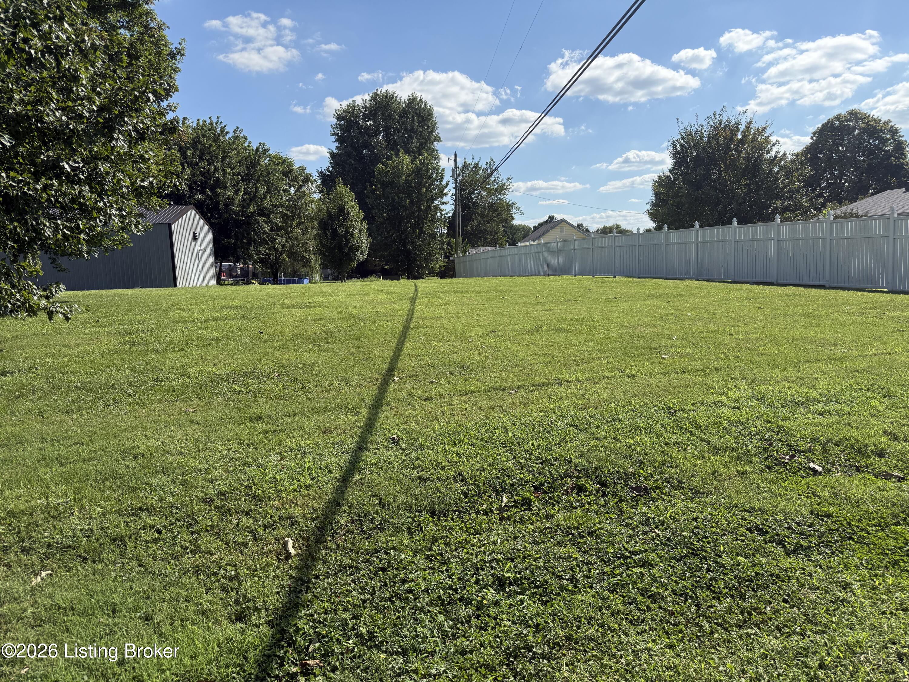 1006 Windrift Ct Property Photo 7