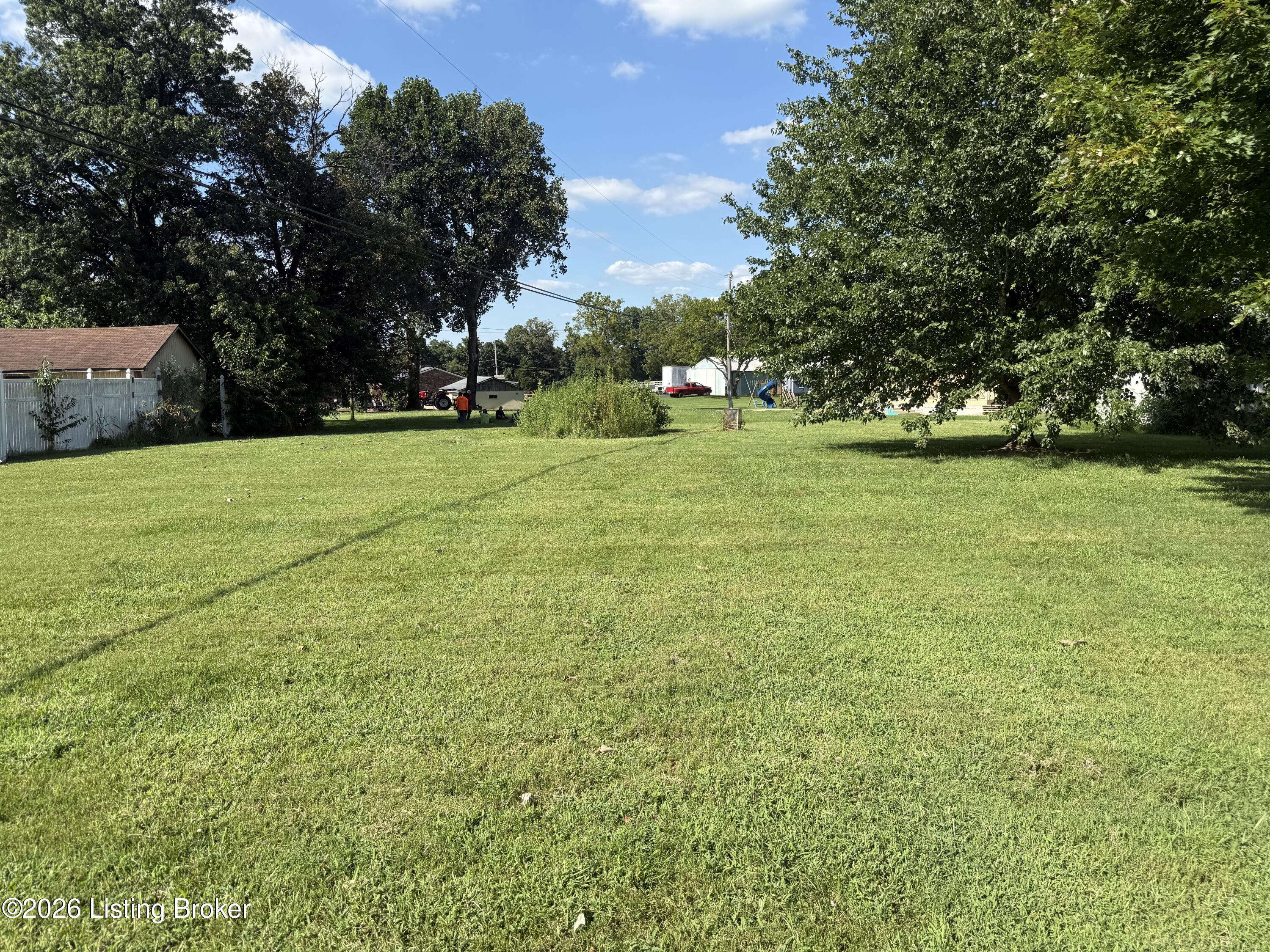 1006 Windrift Ct Property Photo 8