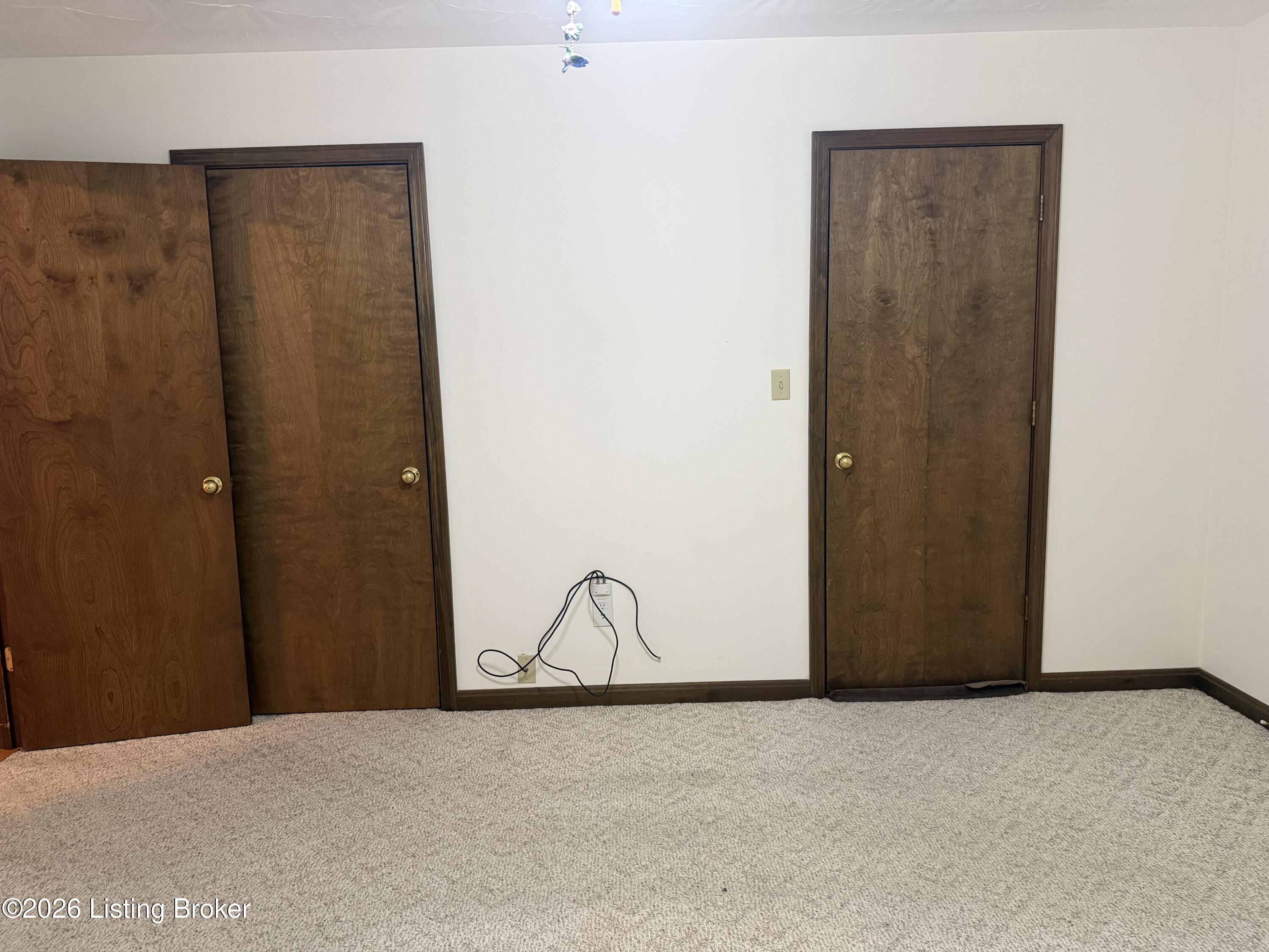 1006 Windrift Ct Property Photo 18