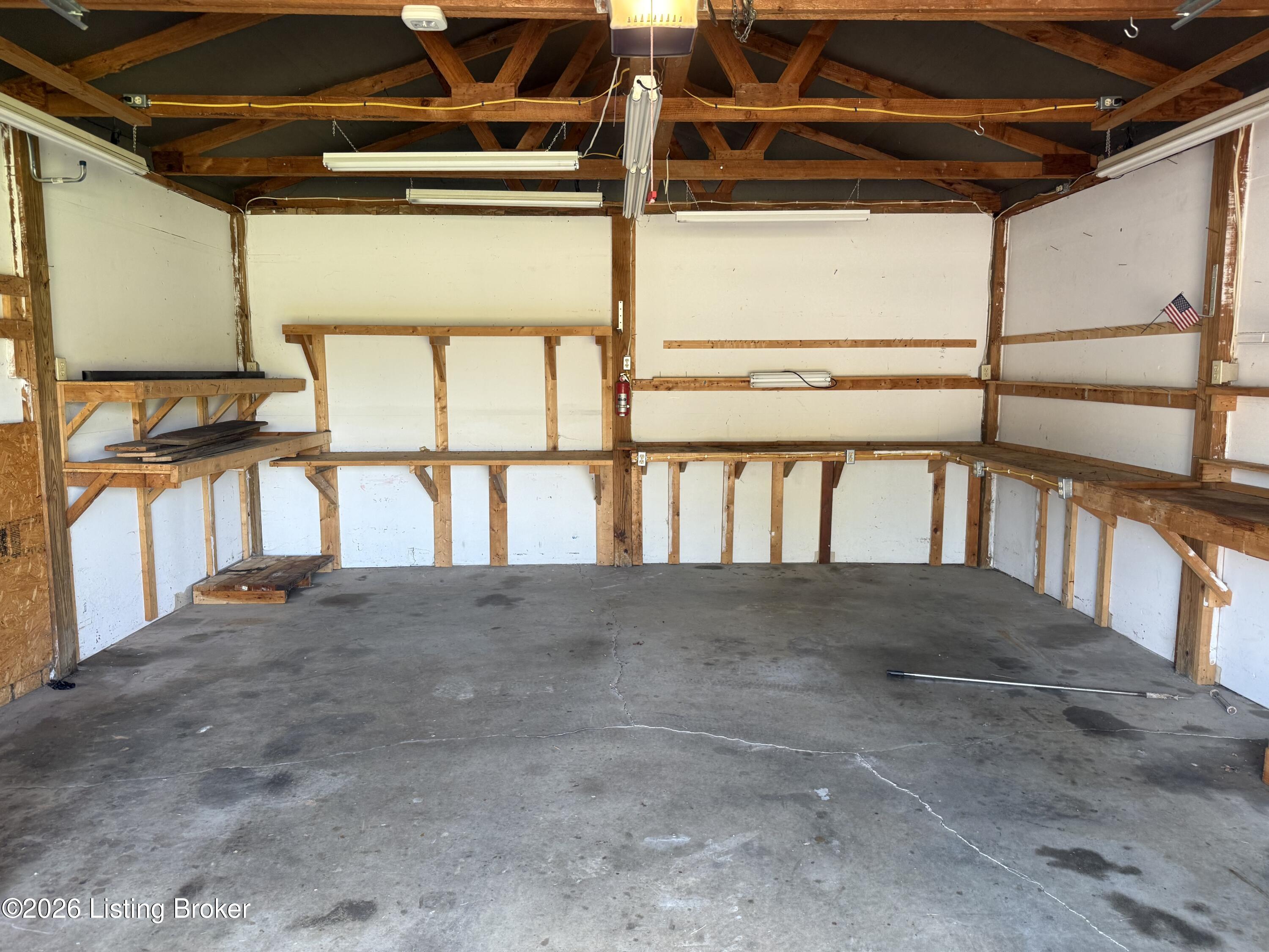 1006 Windrift Ct Property Photo 24
