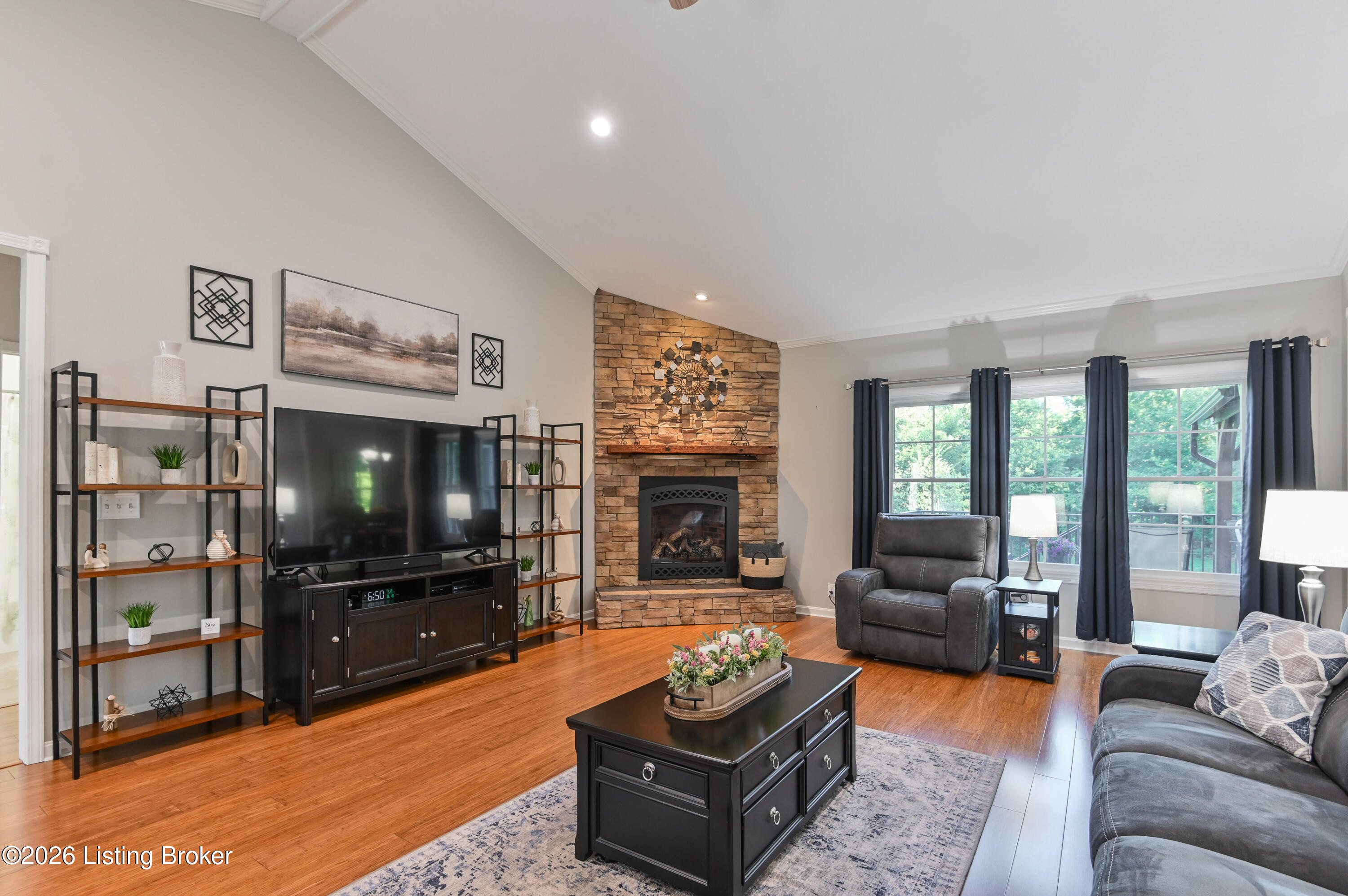 236 Silverview Rd Property Photo 6