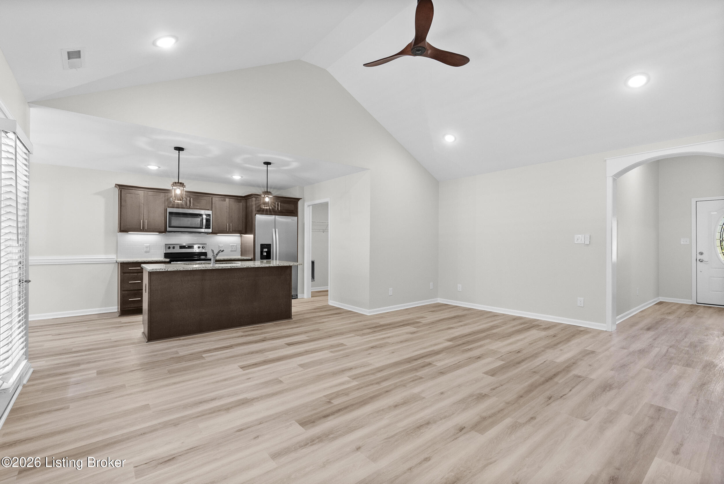 7812 Annalisa Dr Property Photo 21